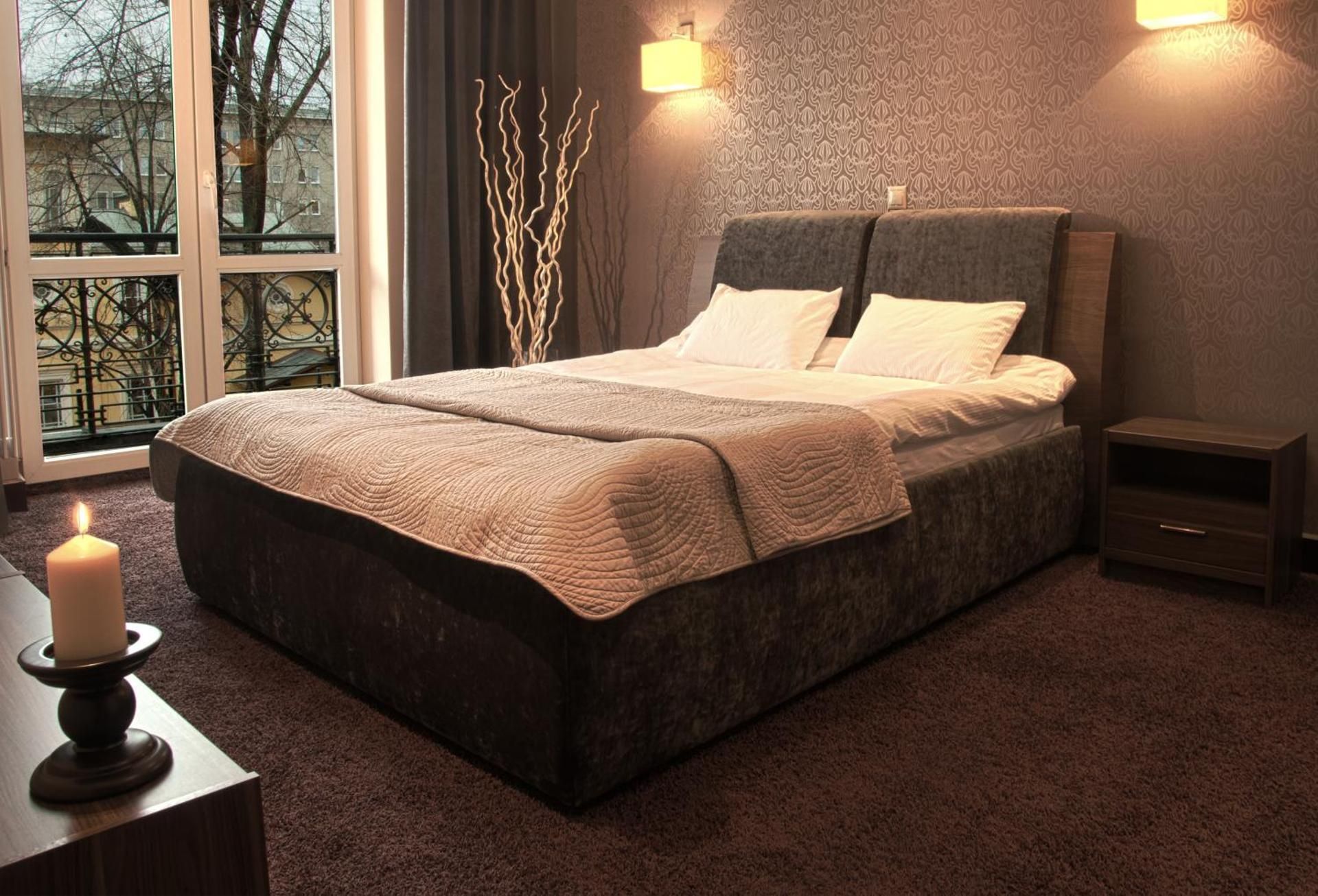 Triple Room with Balcony and Shared Bathroom
