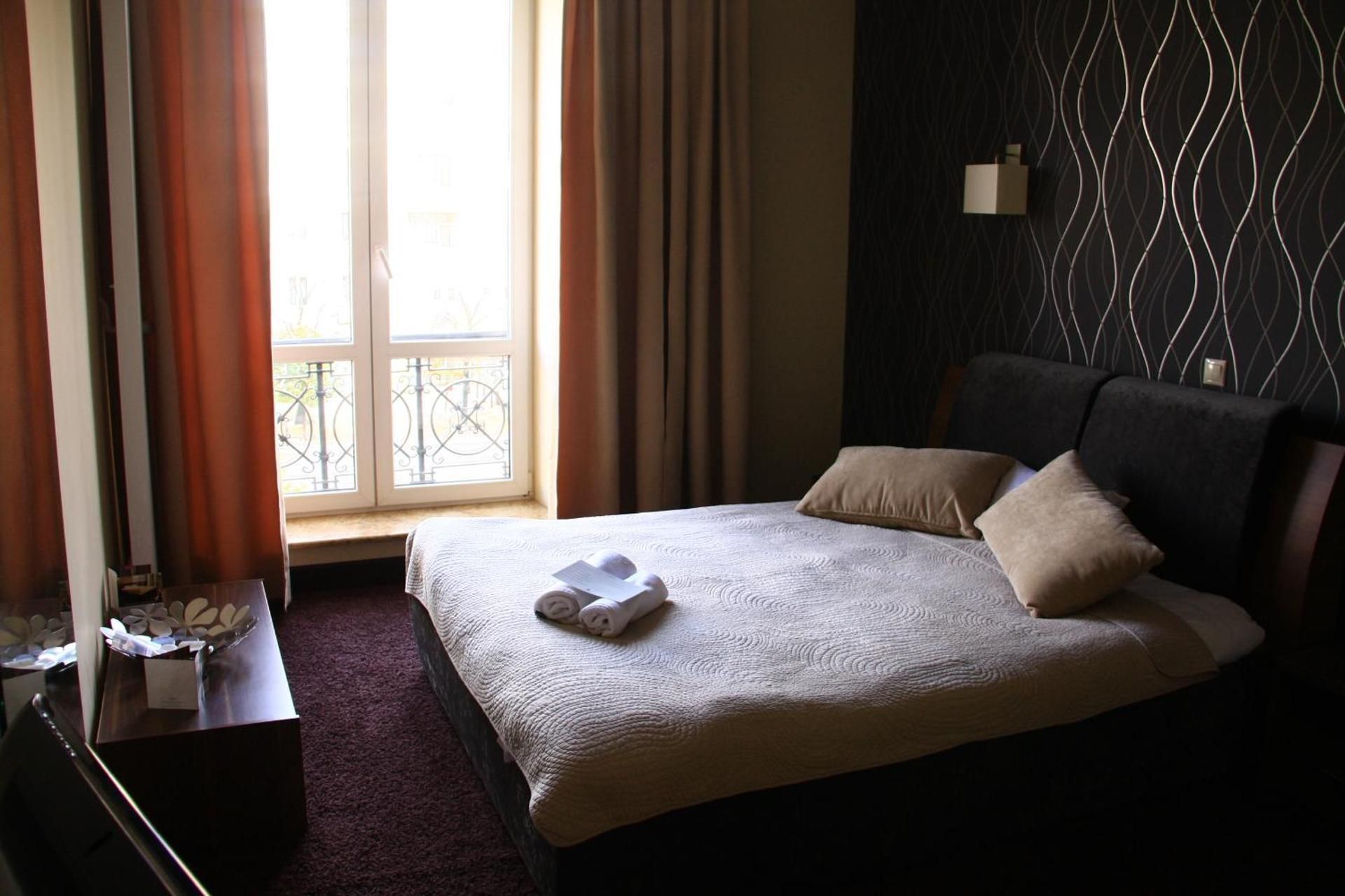 Triple Room with Shared Bathroom