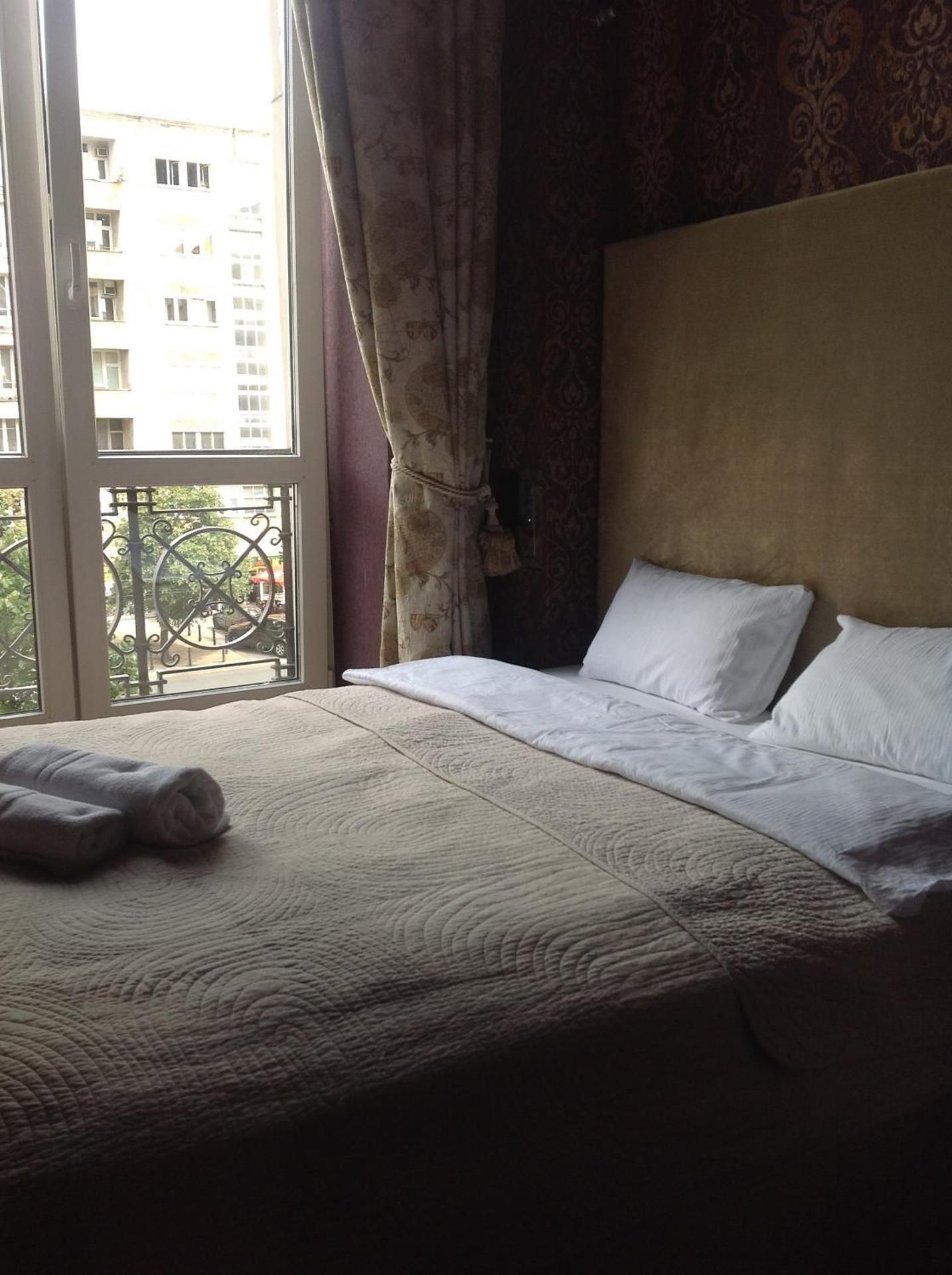 Standard Double Room with Shared Bathroom