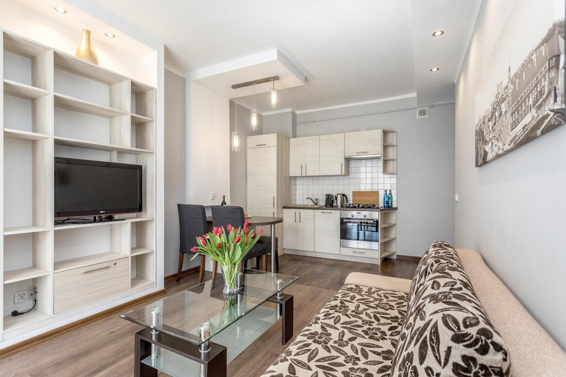 Two-Bedroom Apartment - Zelazna Street