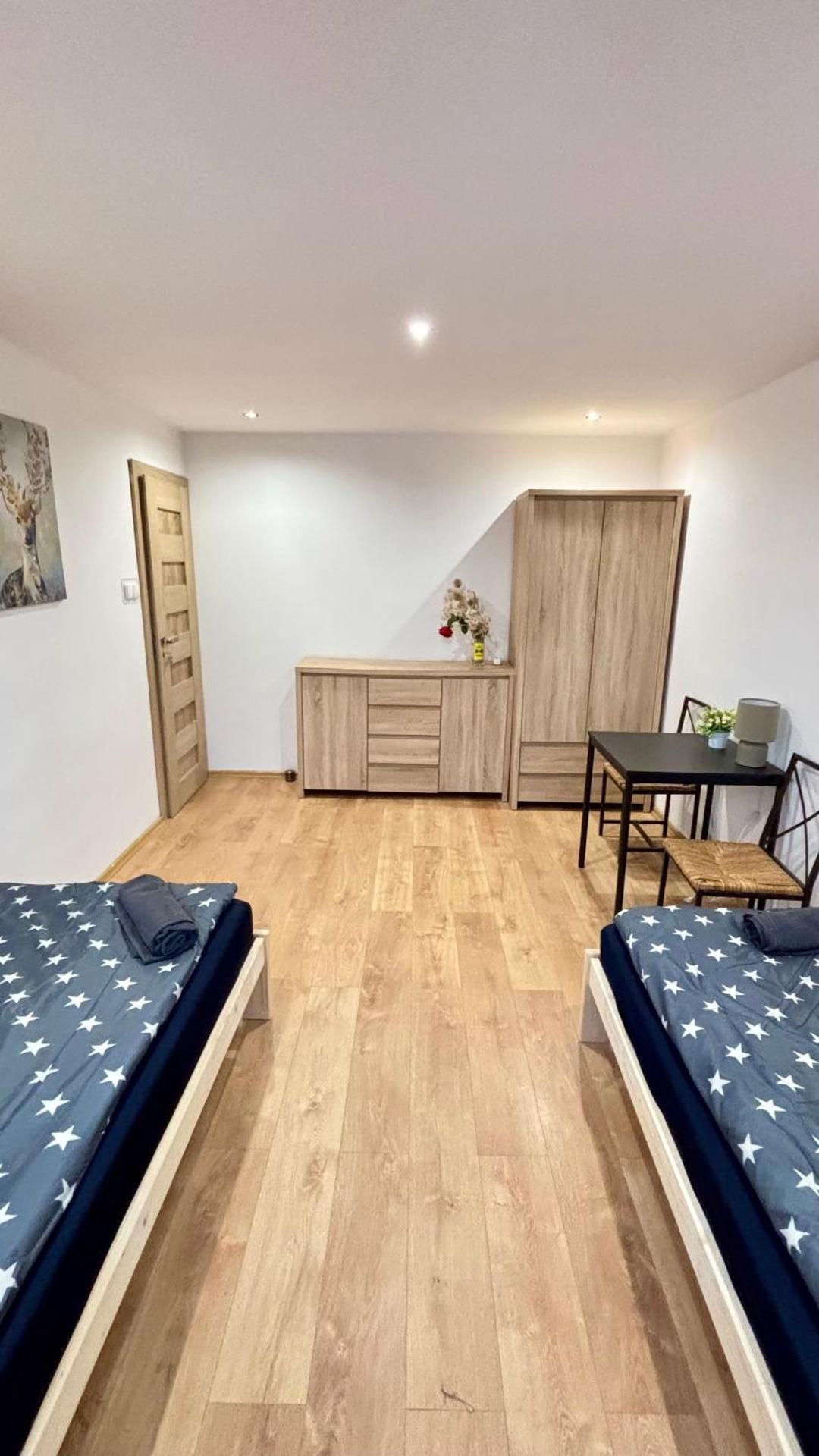 Standard Twin Room with Shared Bathroom