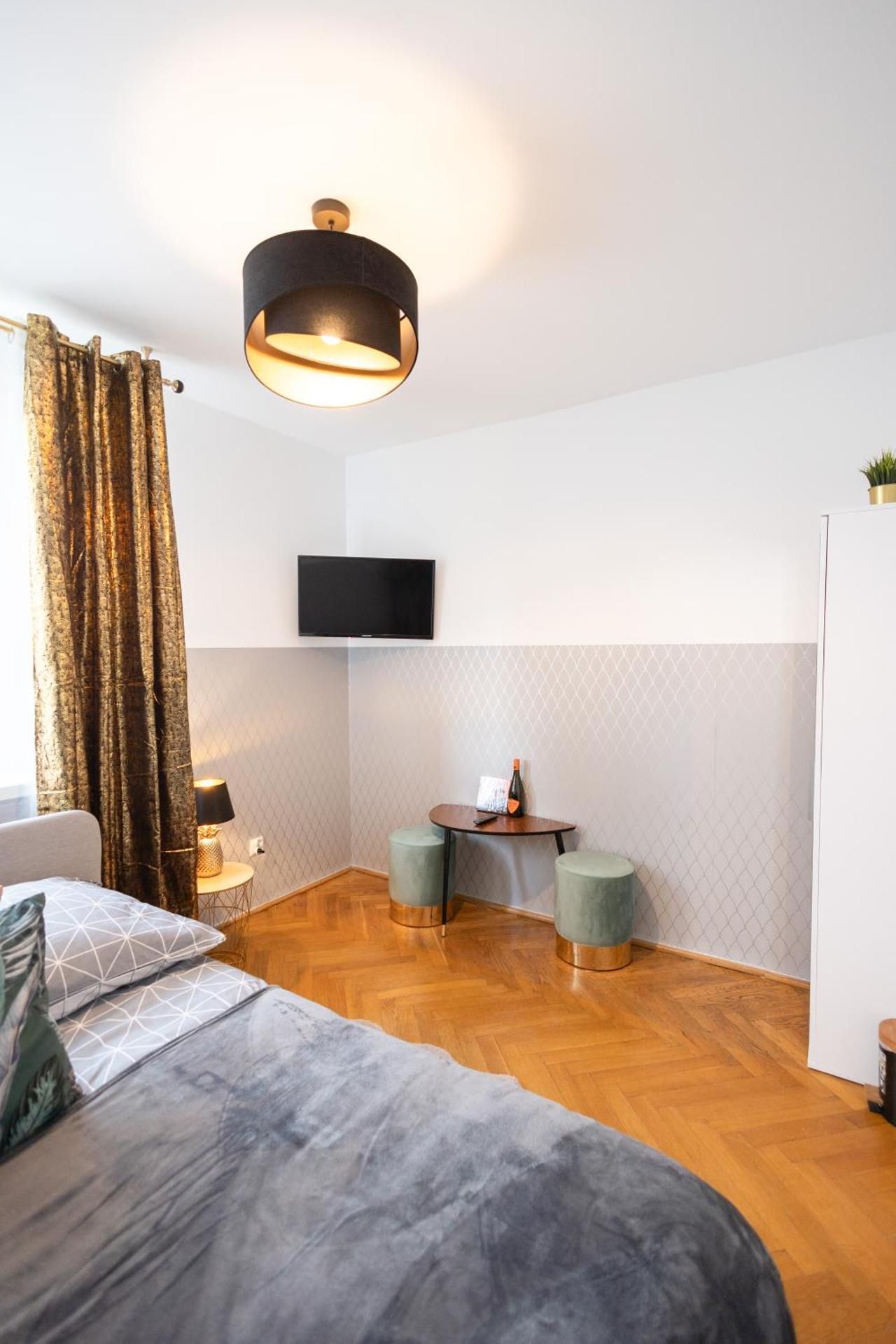 Double Room with Shared Bathroom