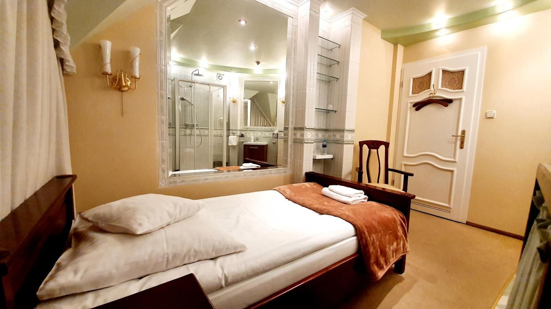 Small Single Room