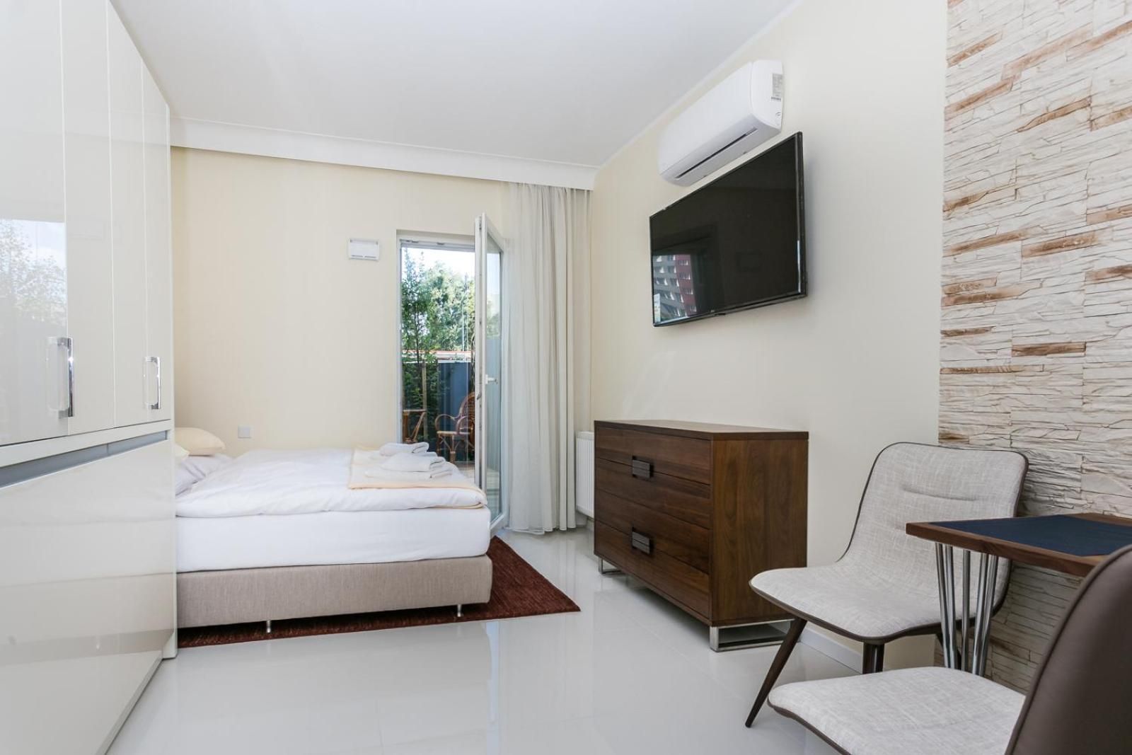 Apartment (3)
