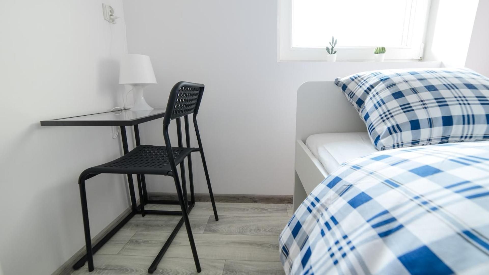 Single Room with Shared Bathroom