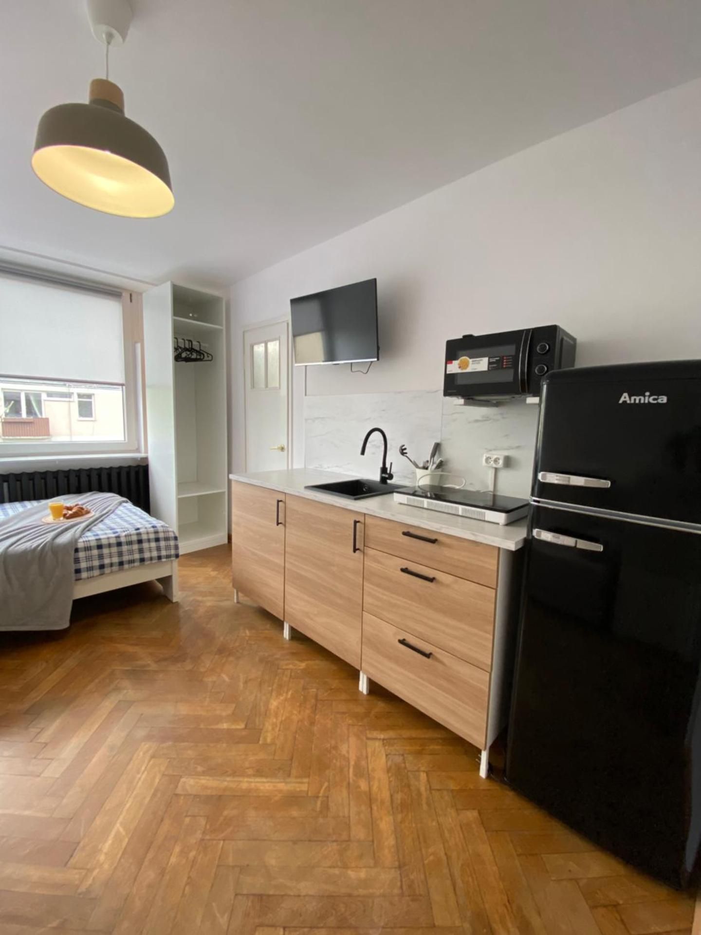 Studio Apartment