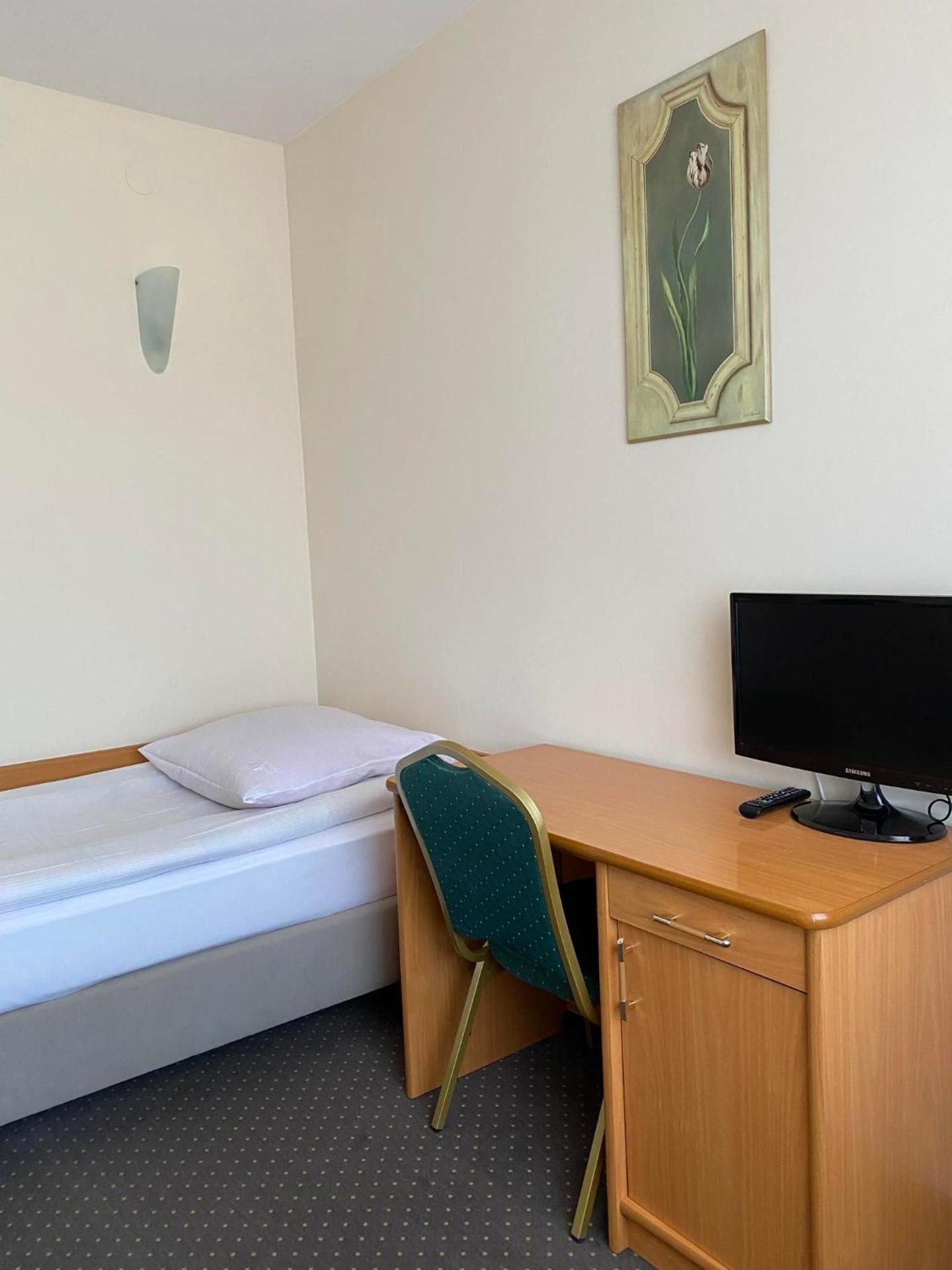 Single Room with Bathroom