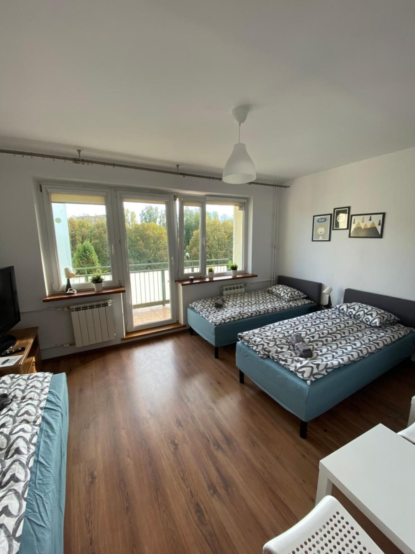 Basic Triple Room with Shared Bathroom
