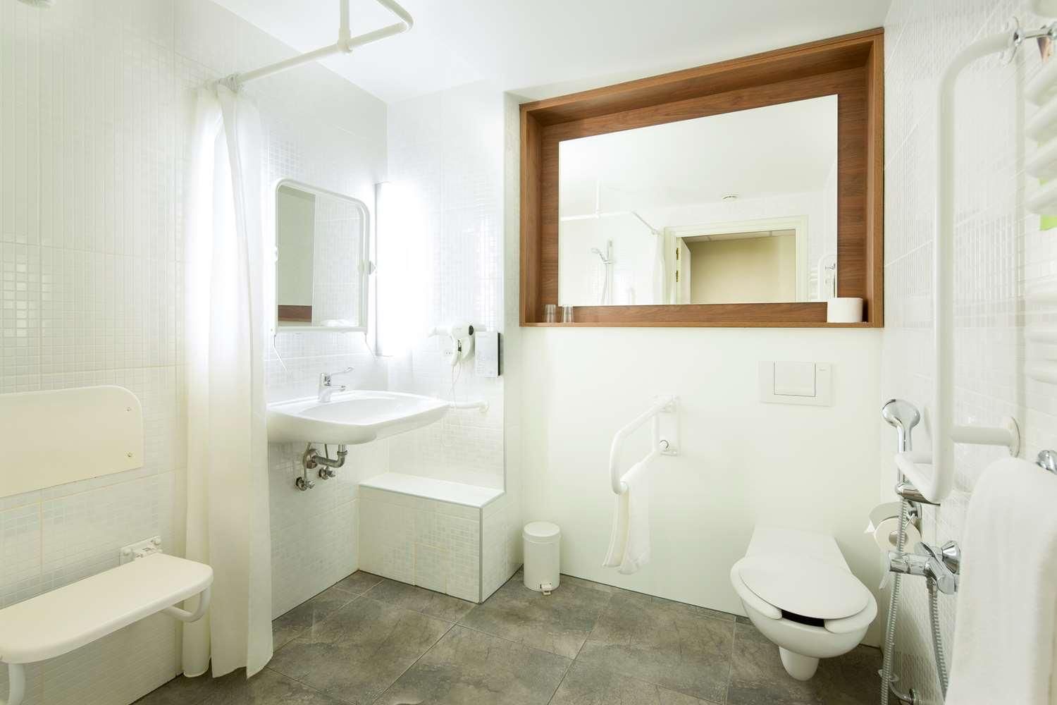 Standard Room - 1 King Bed