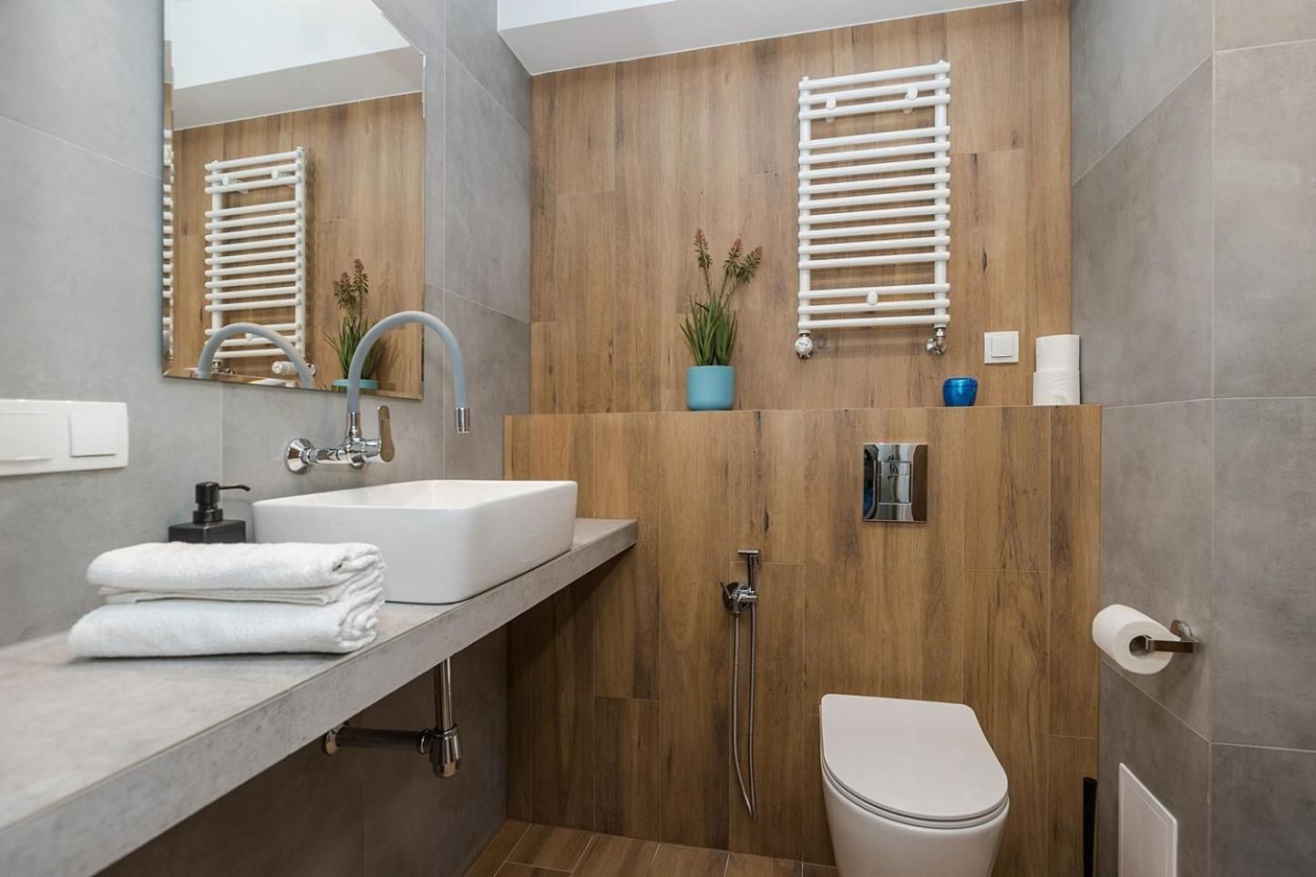One-Bedroom Premier Apartment
