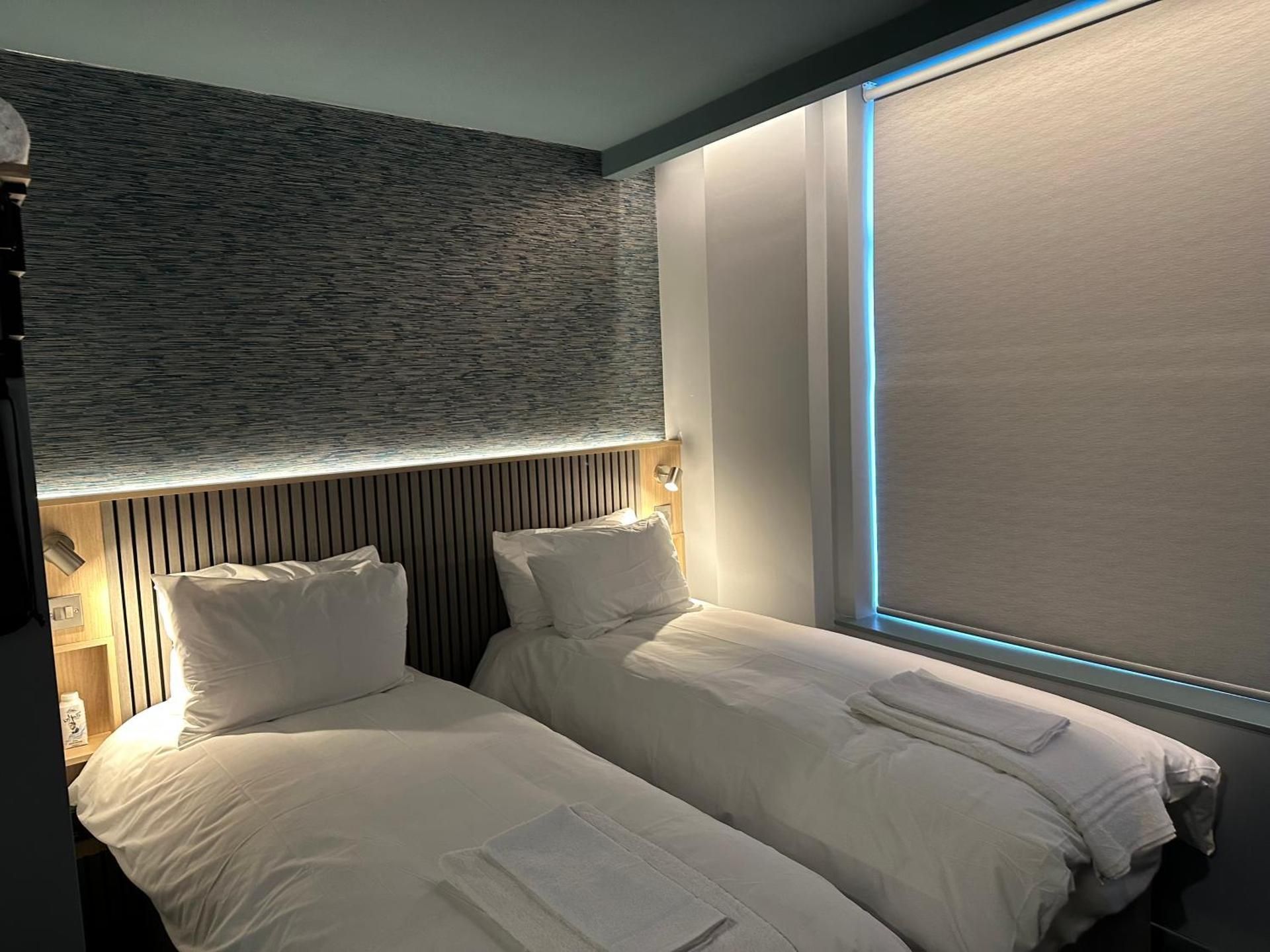 Double or Twin Room with Side Sea View