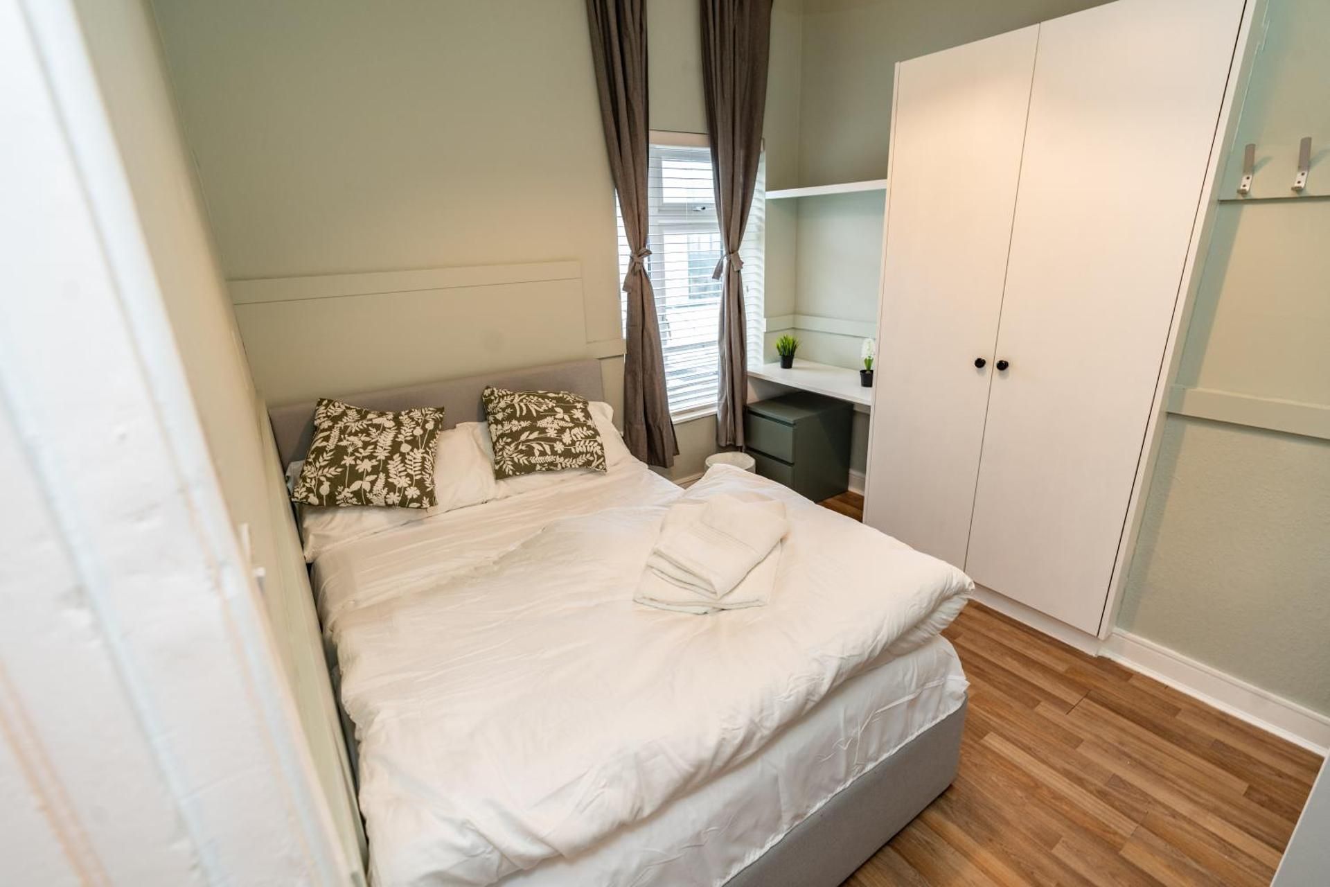 Double Room with Shared Bathroom
