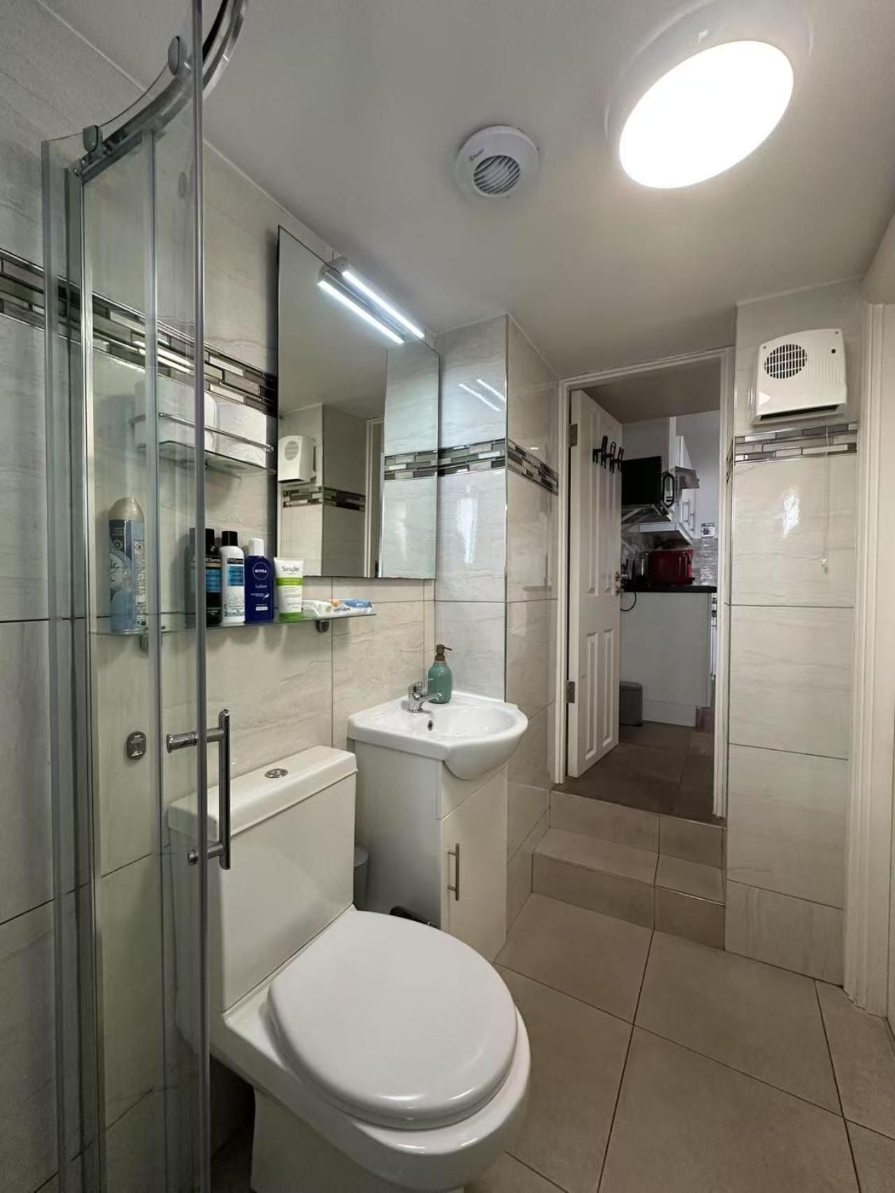 Deluxe Double Studio