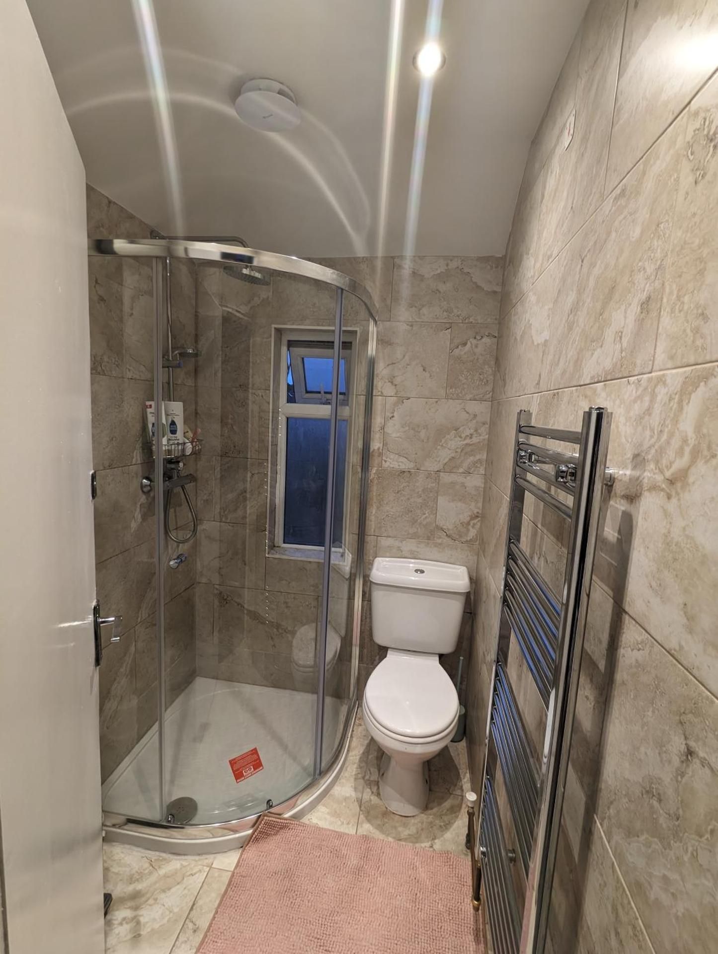 Single Room with Shared Bathroom