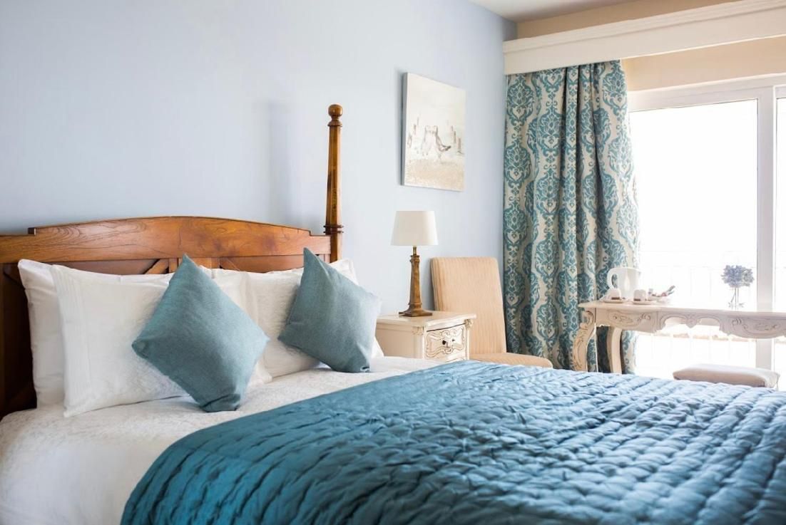 Deluxe Double Room with Balcony and Sea View