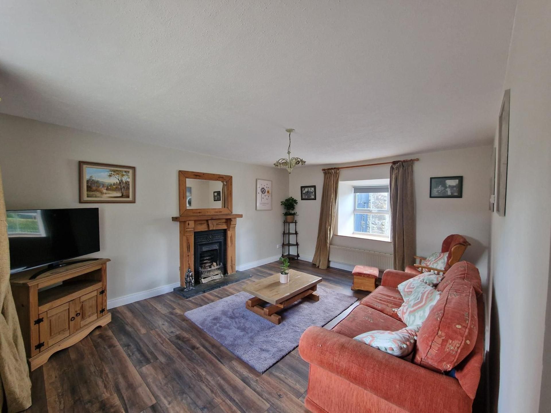Three-Bedroom Holiday Home 