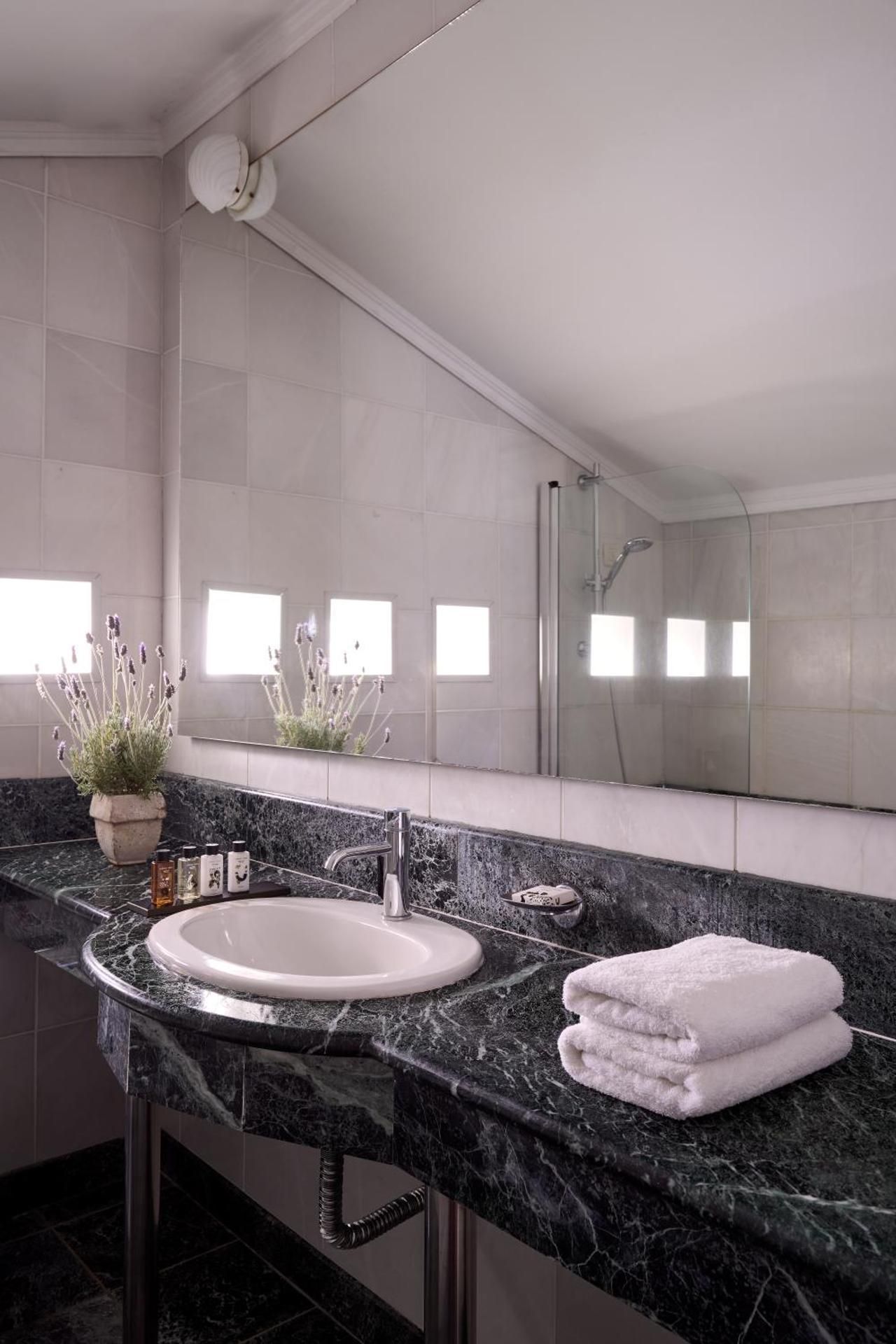 Suite with Sea View