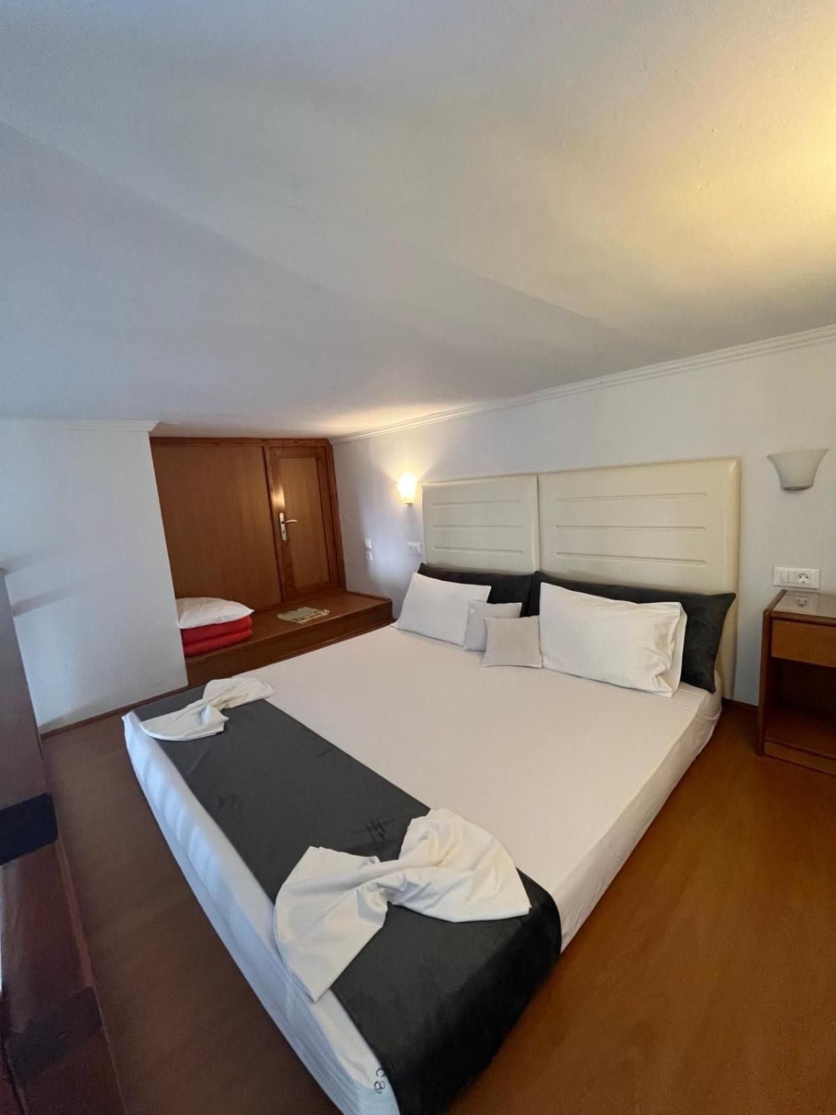 Apartment - Split Level