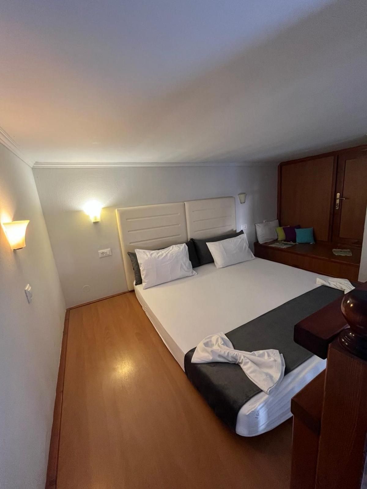 Apartment - Split Level
