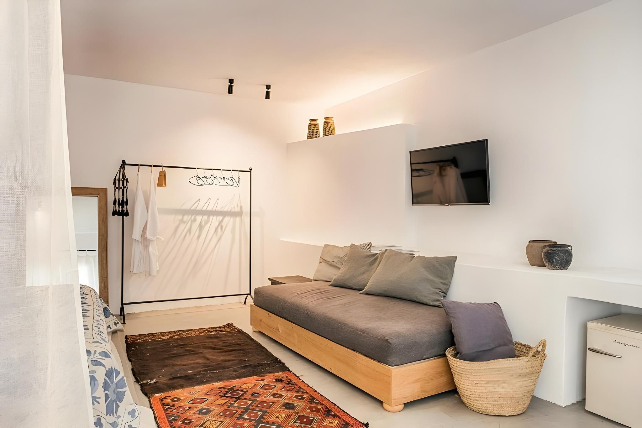 Deluxe King Suite with Balcony