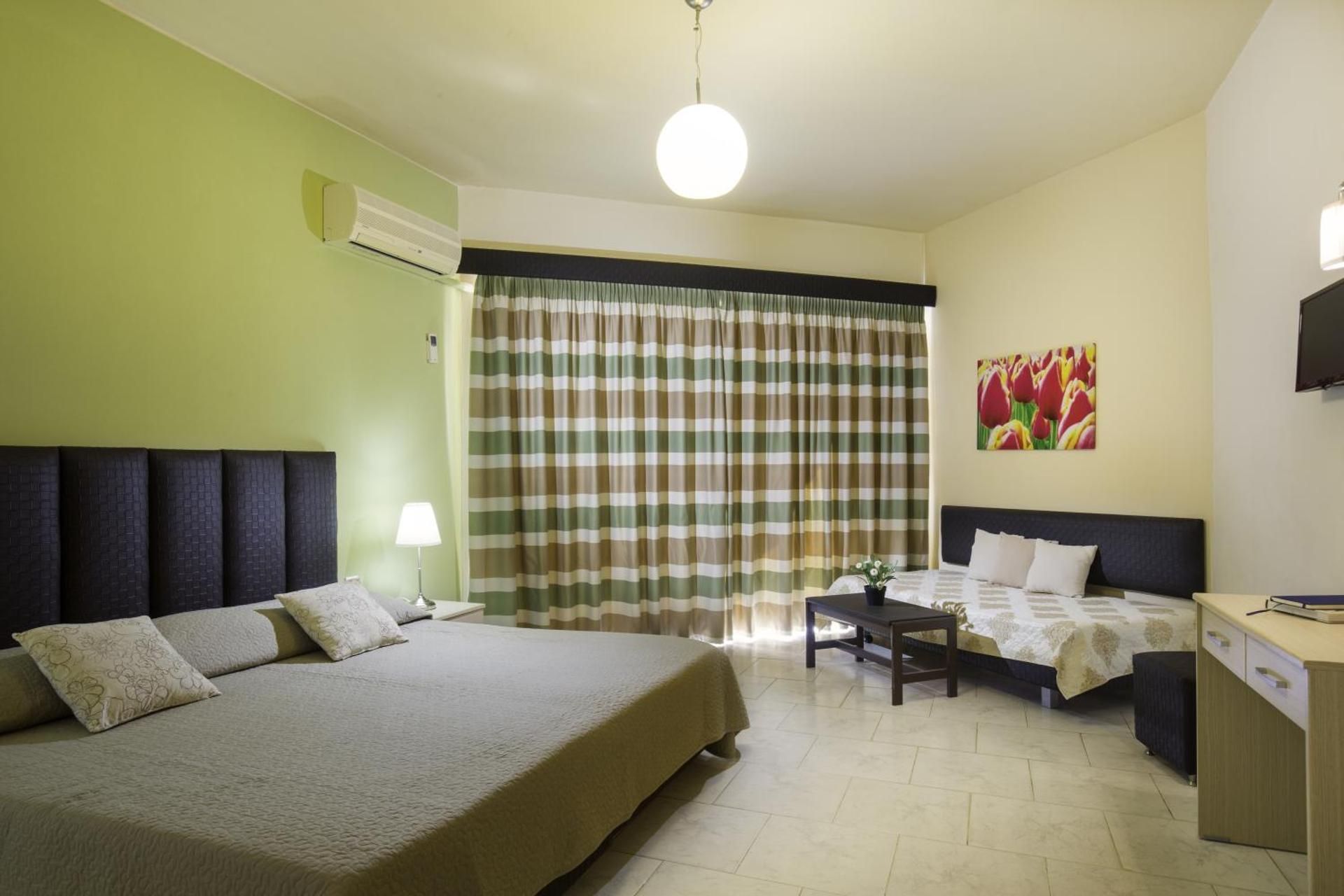 Two-Bedroom Apartment (5 Adults)