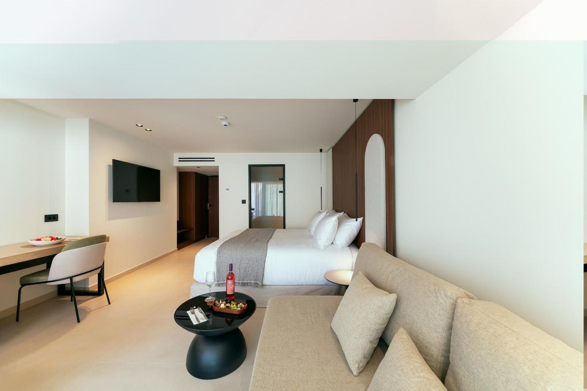 Deluxe Triple Room with Sea View
