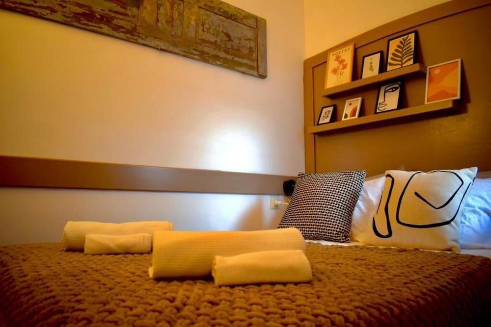 Carmen Art Hotel Traditional Double Room 2