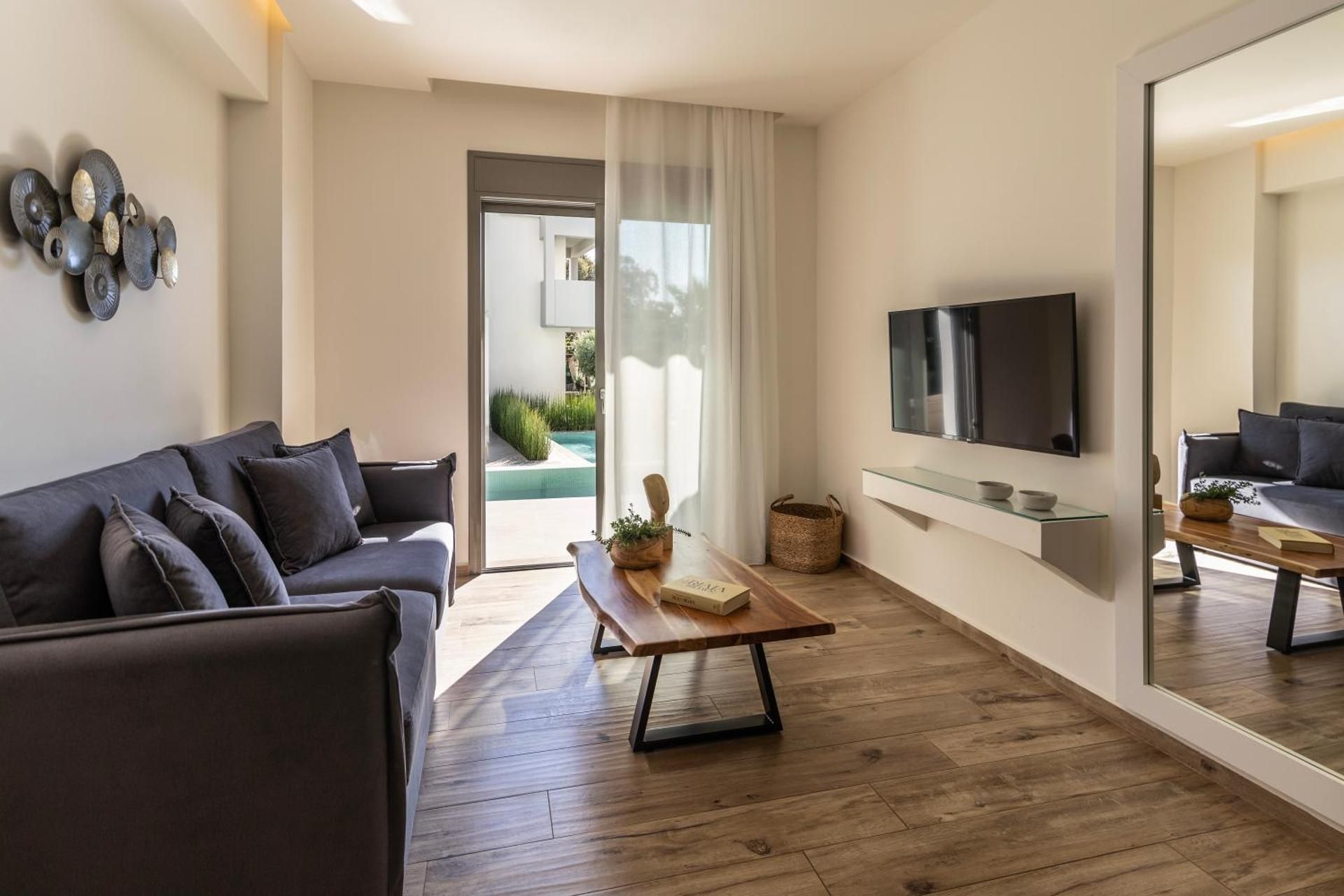 Suite with Private Pool