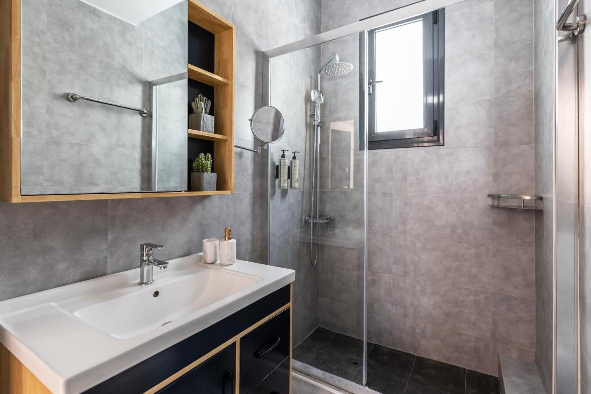 Two-Bedroom Deluxe Apartment