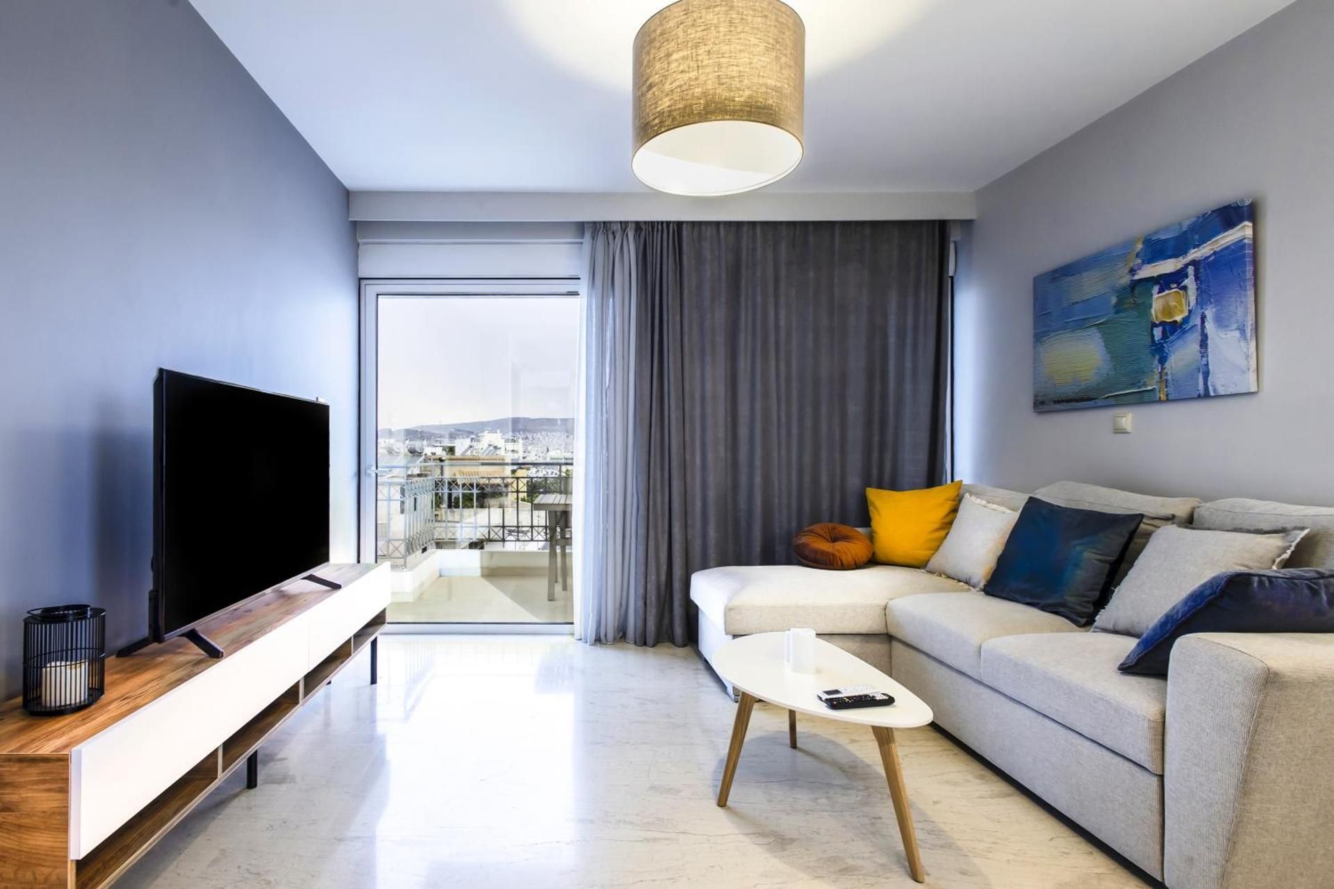 Apartment with City View