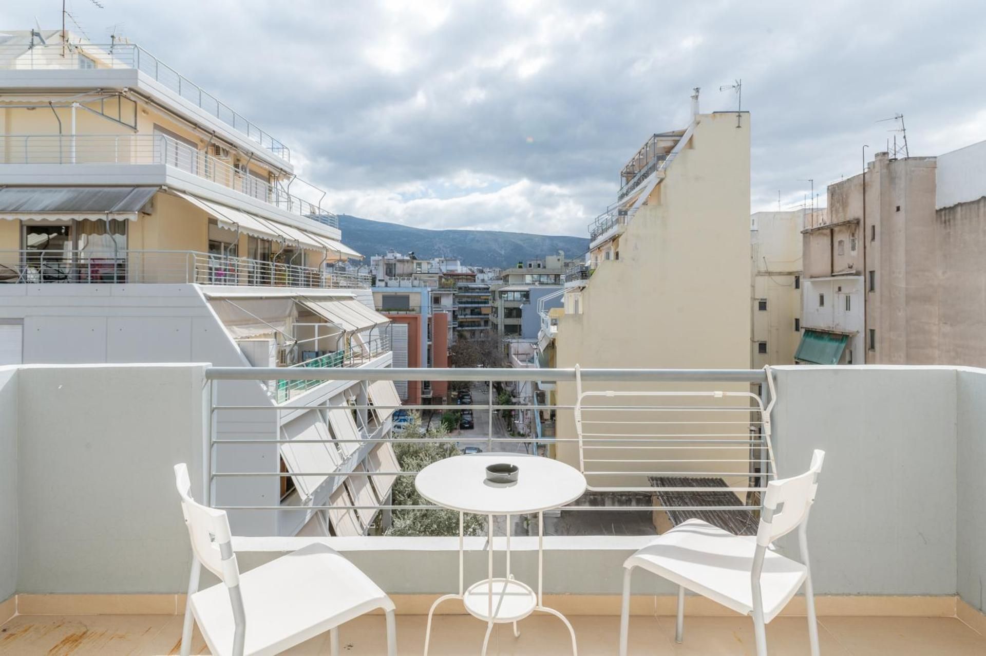 One-Bedroom Apartment - 5th Floor
