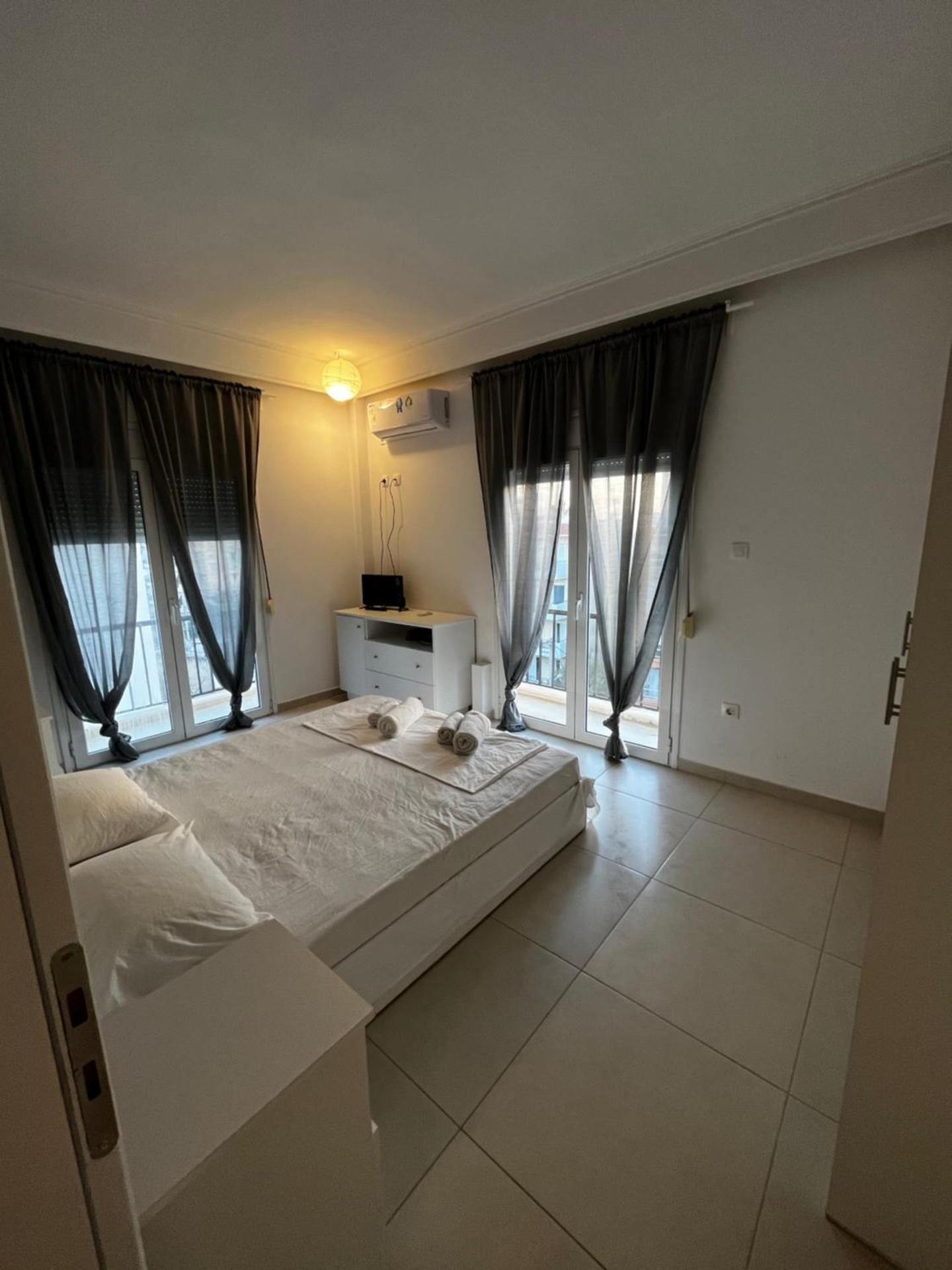 Quadruple Room with Private Bathroom