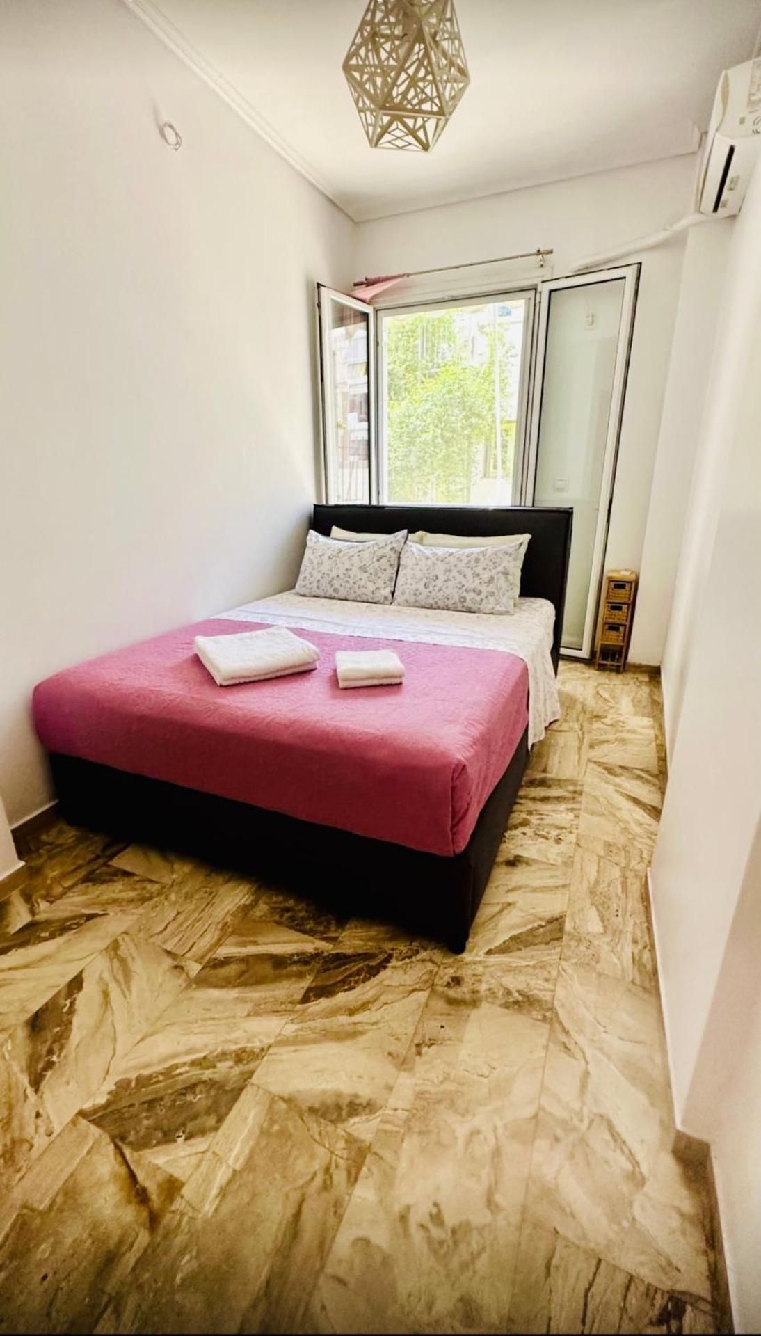 Two-Bedroom Deluxe Apartment with Balcony