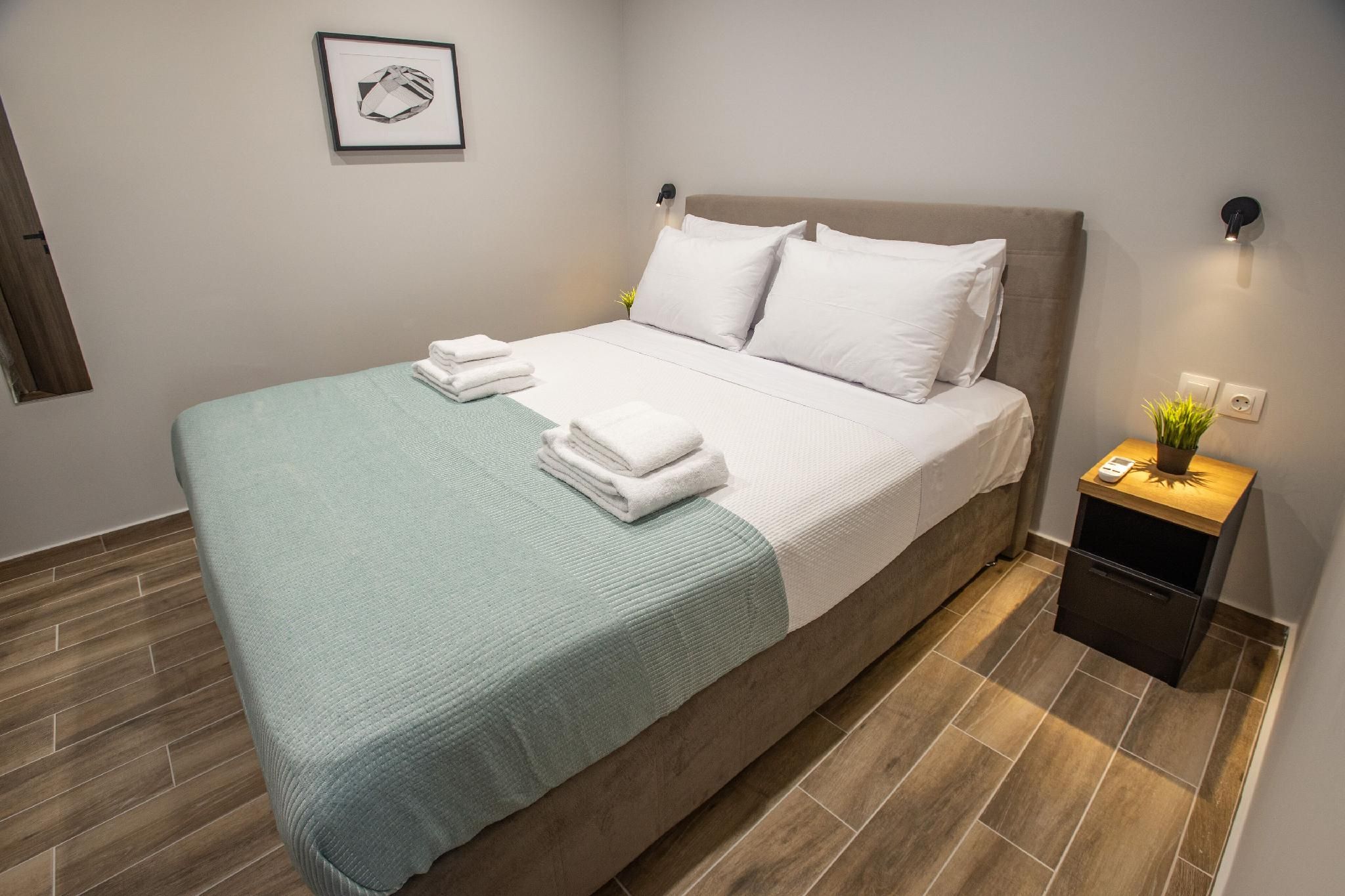 DELUXE APARTMENT