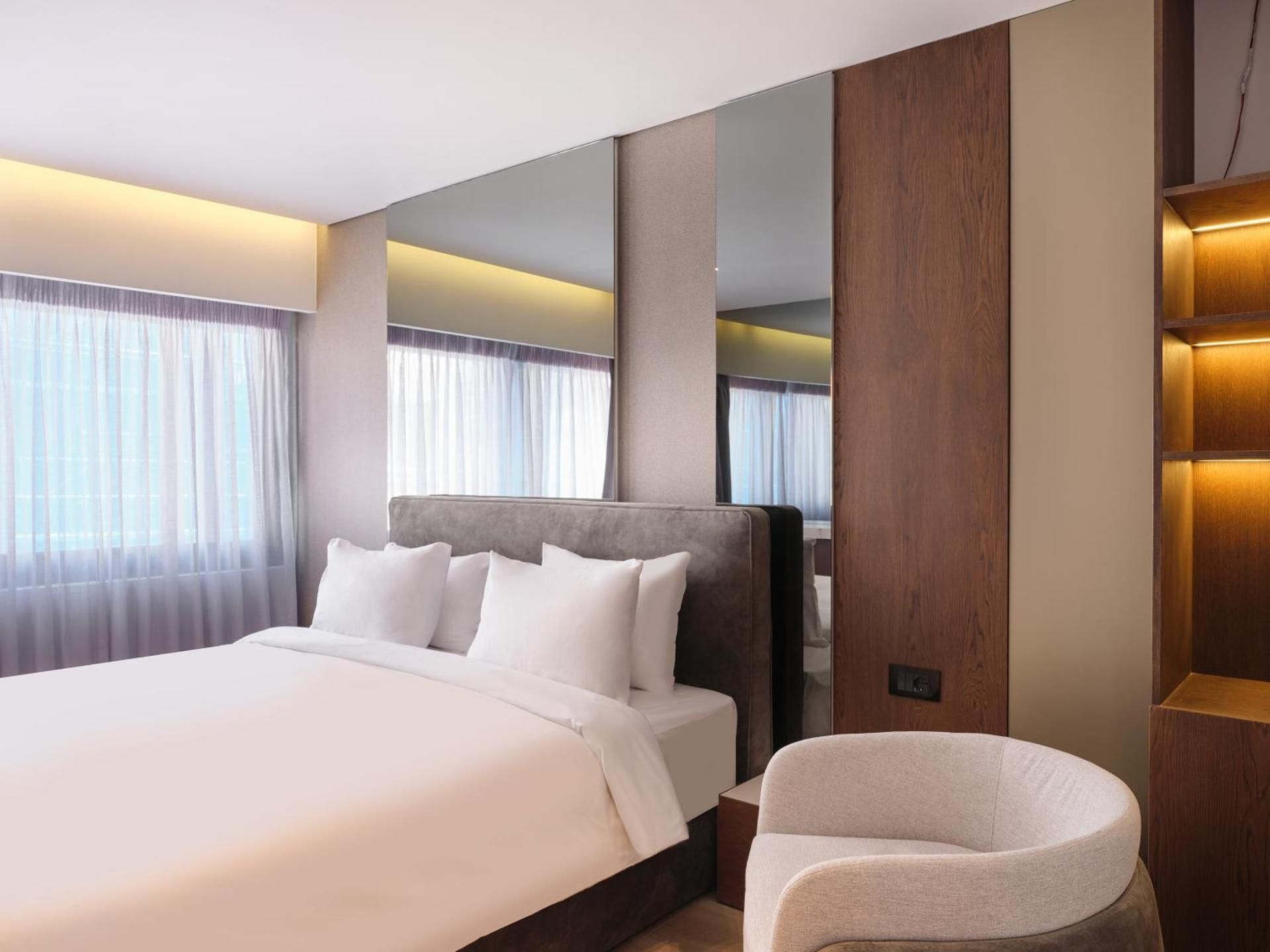 Standard King Room