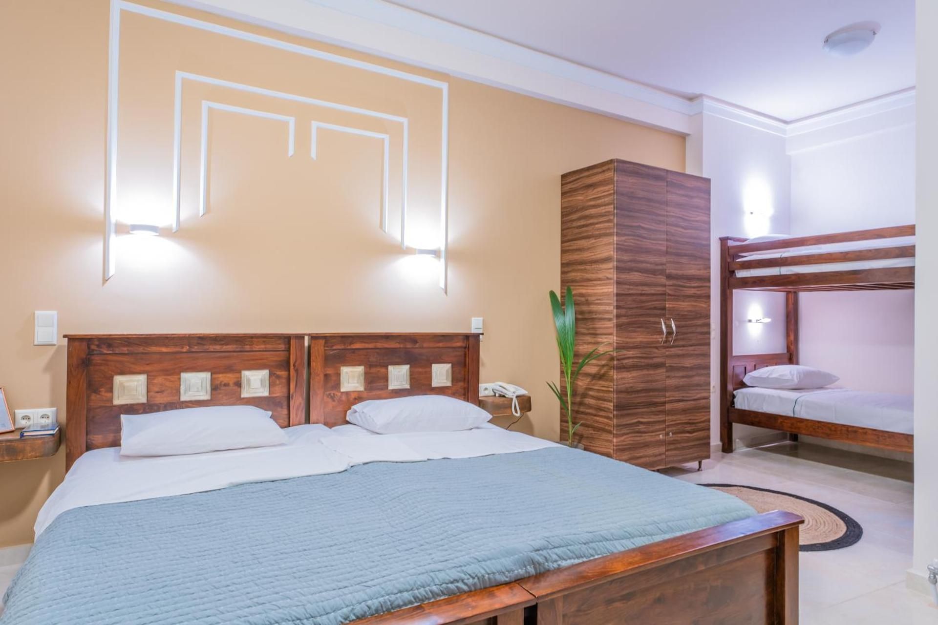 Deluxe Quadruple Room