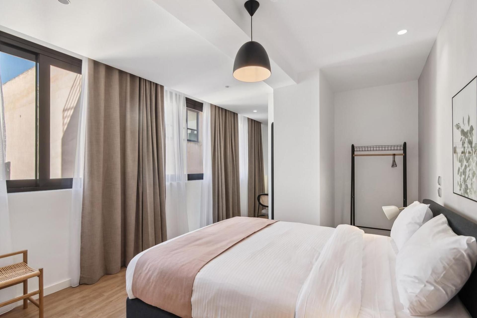 Limehome Piraeus Olive Suite 2