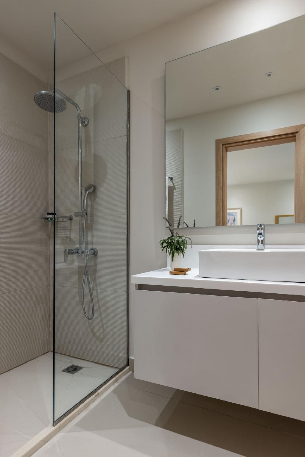 Double or Twin Room with City View