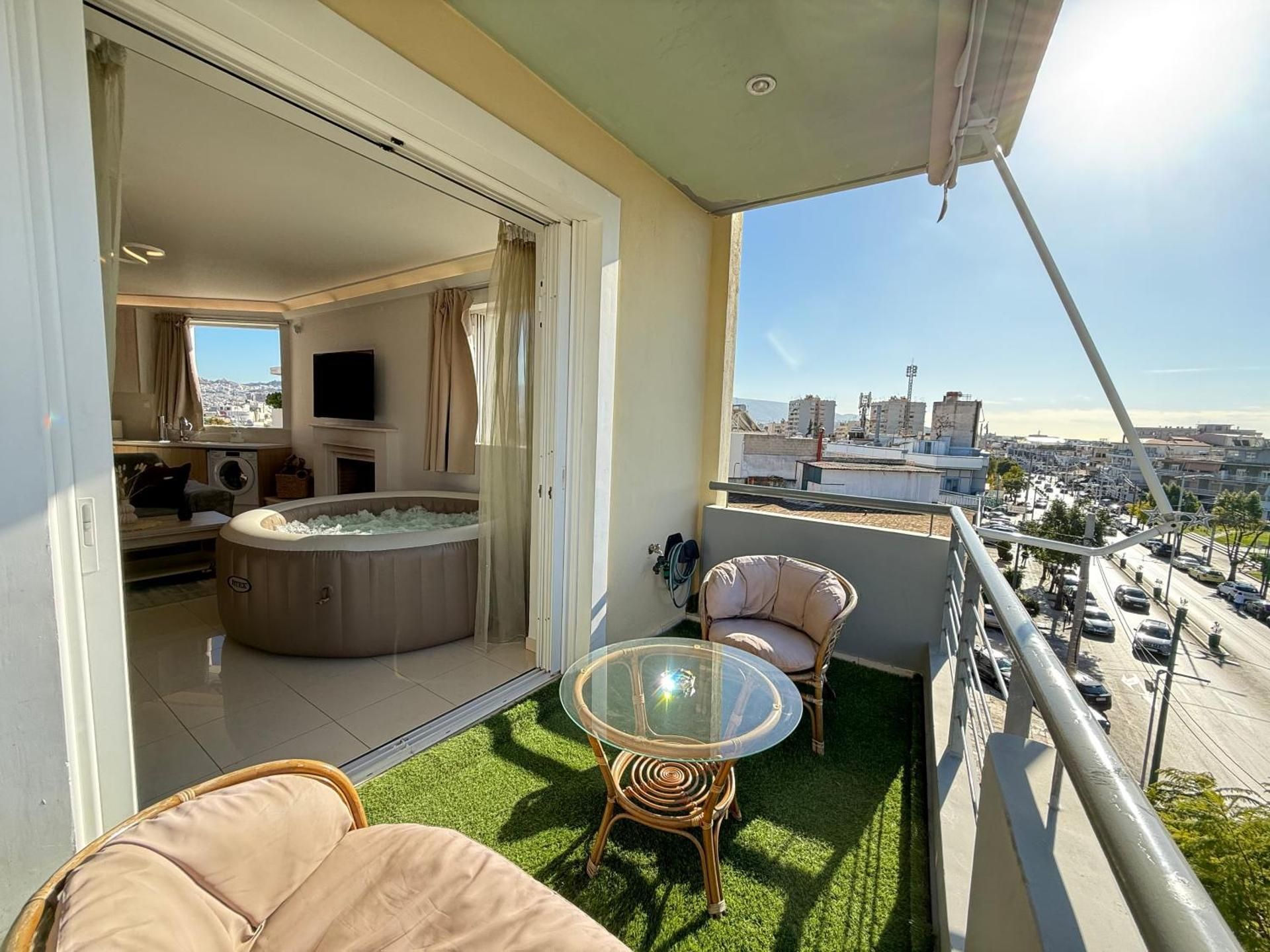 Queen Suite with Spa Bath