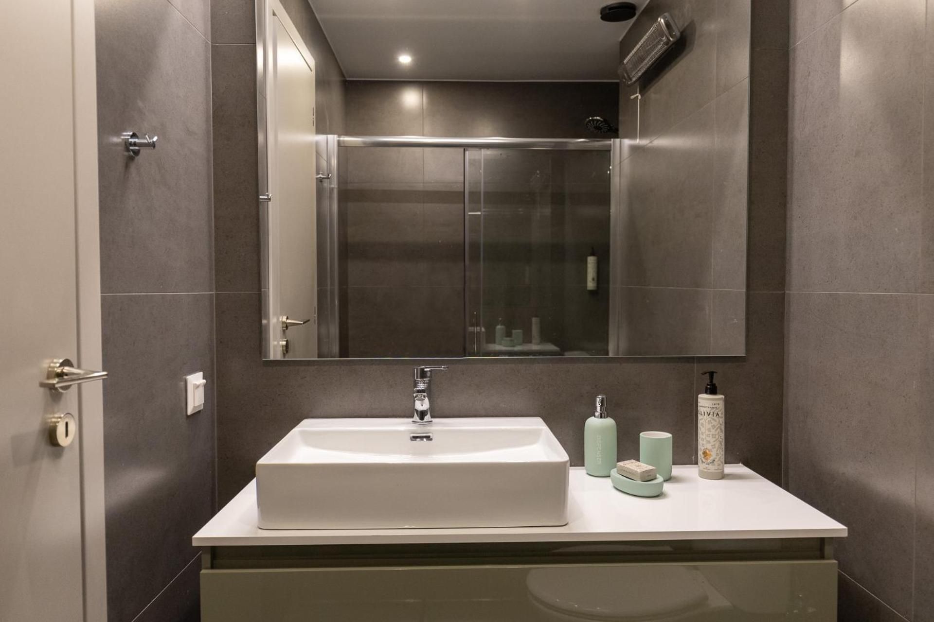 One-Bedroom Apartment with Garden