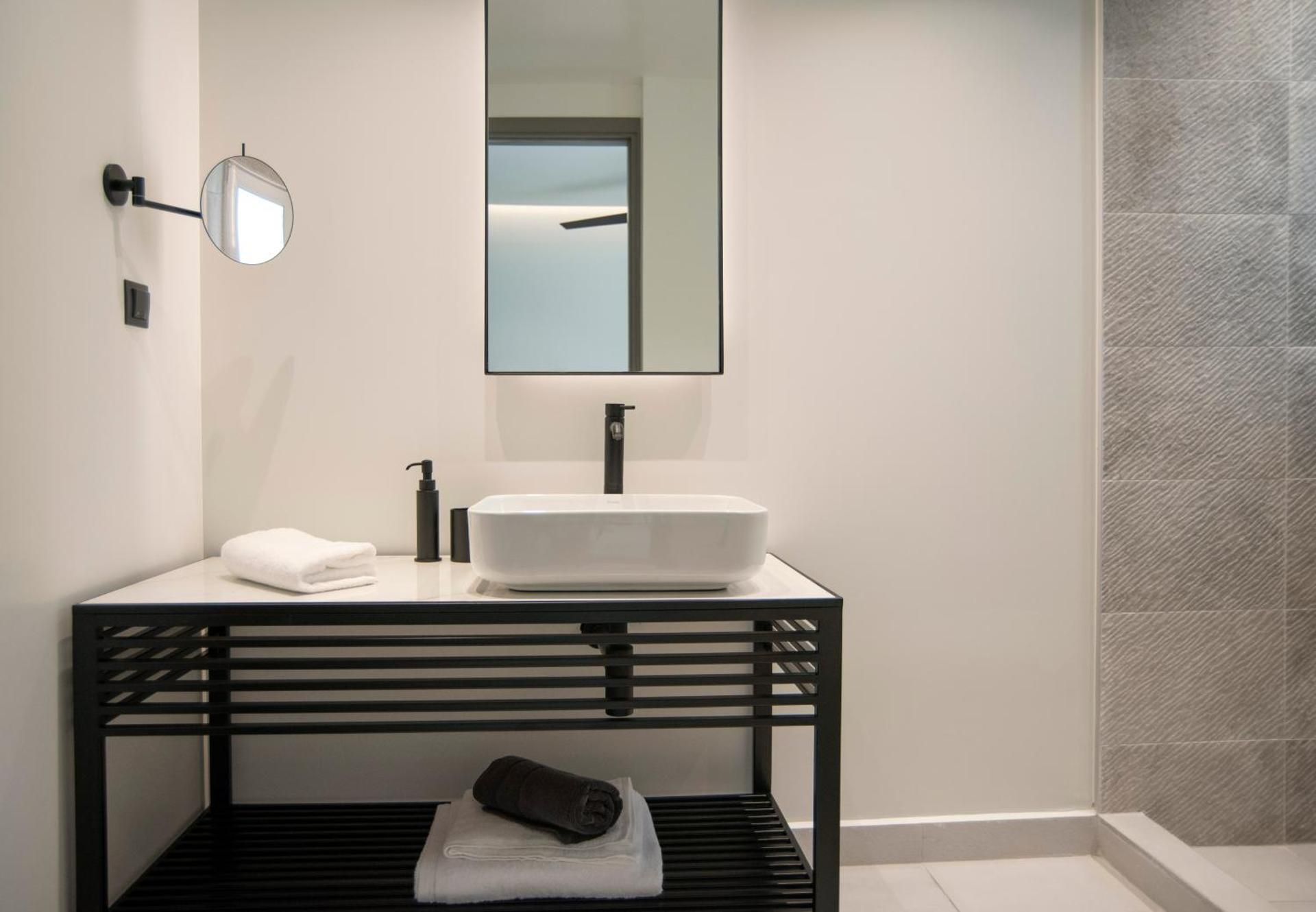 Glyfada South42 Deluxe Double Room