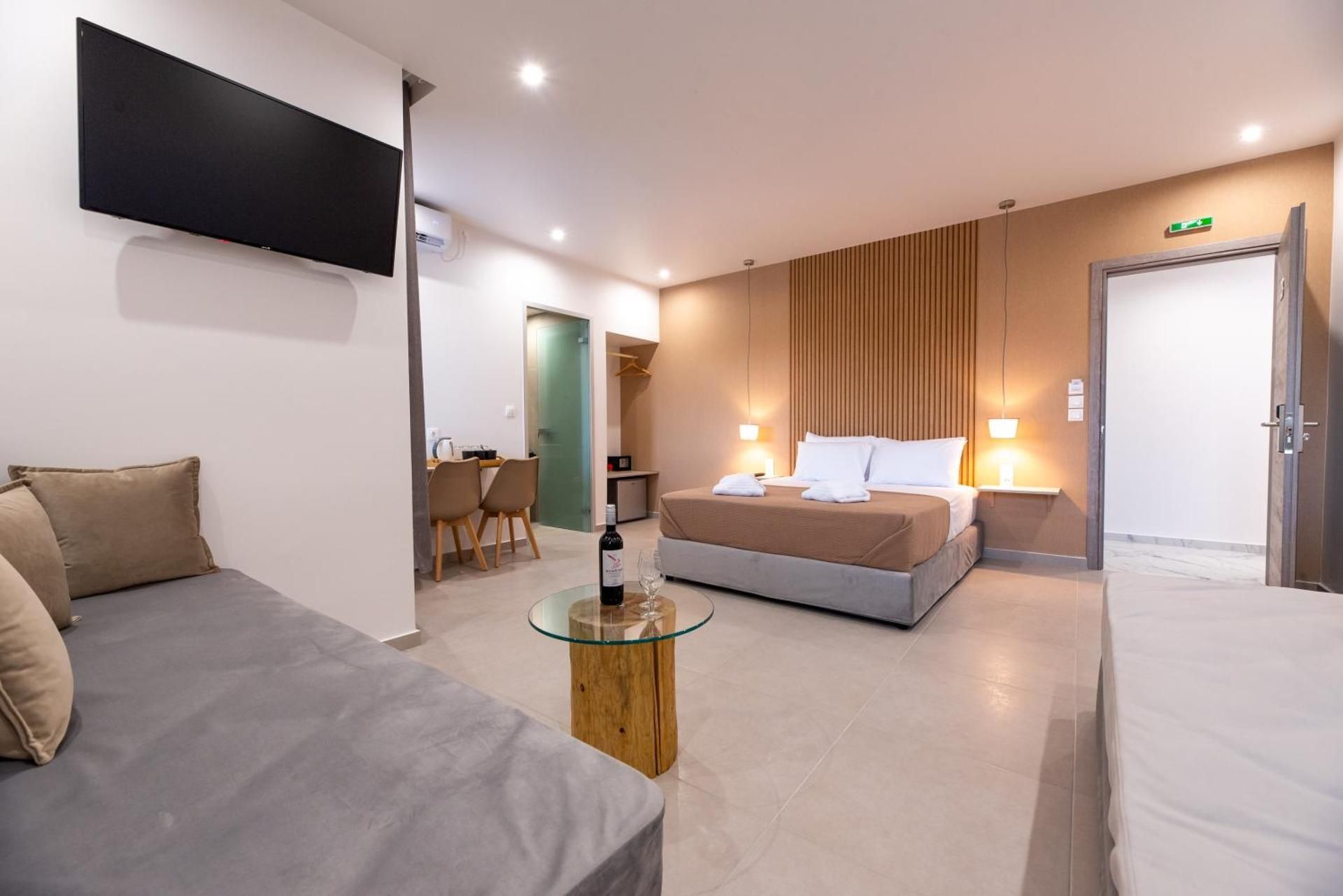 Deluxe Quadruple Room