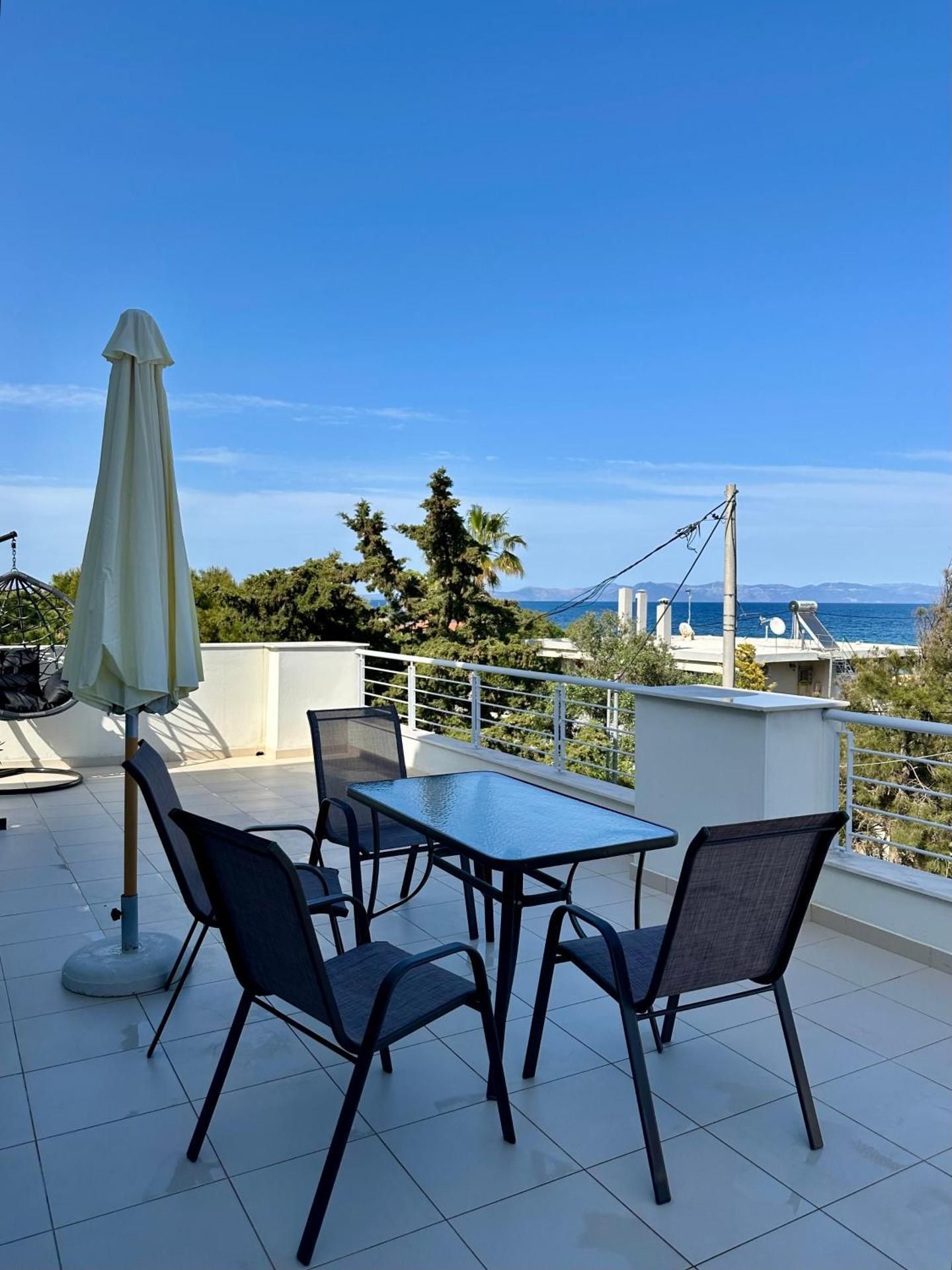 Studio Apartment with Sea View