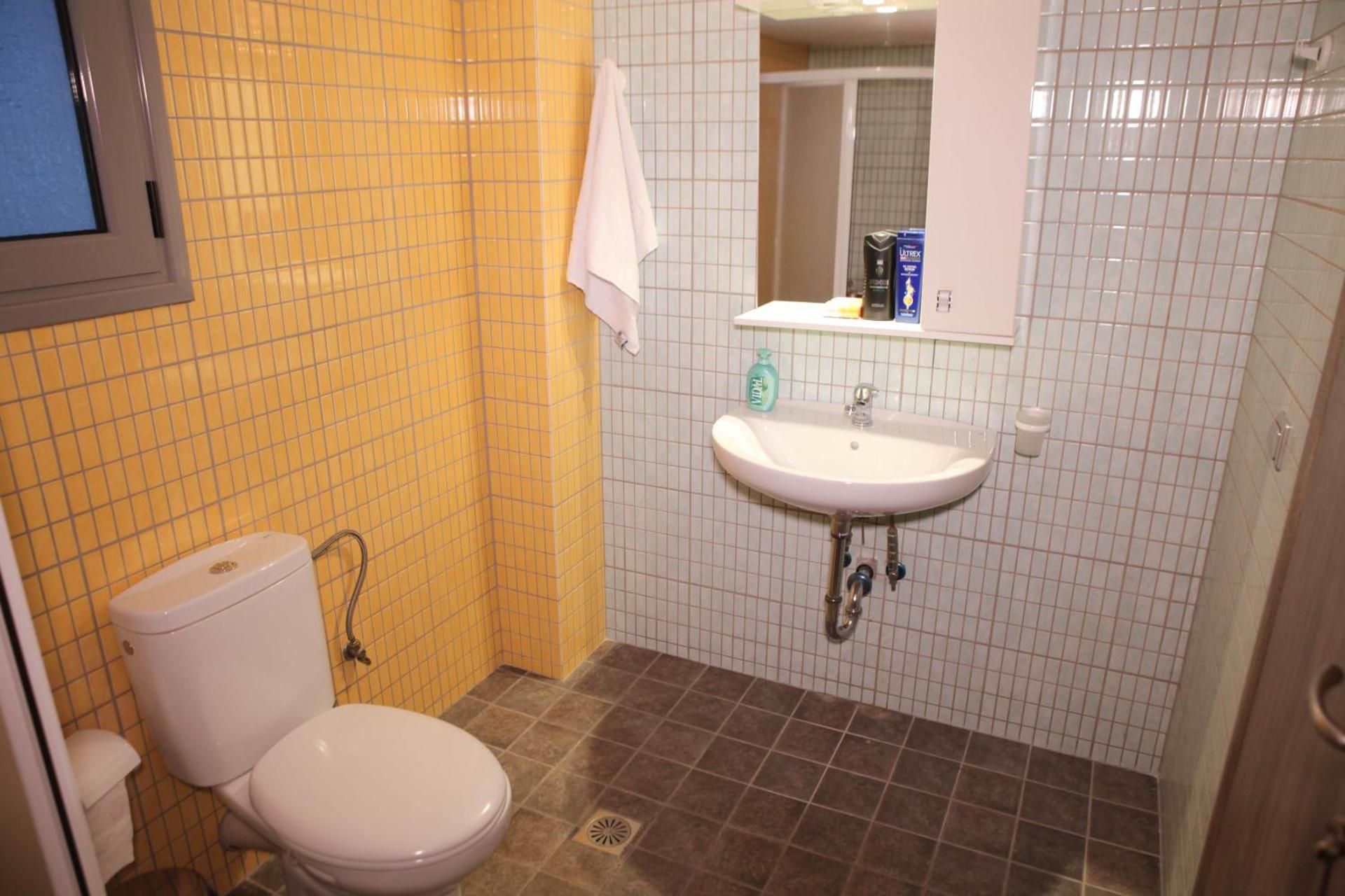 One-Bedroom Standard Apartment