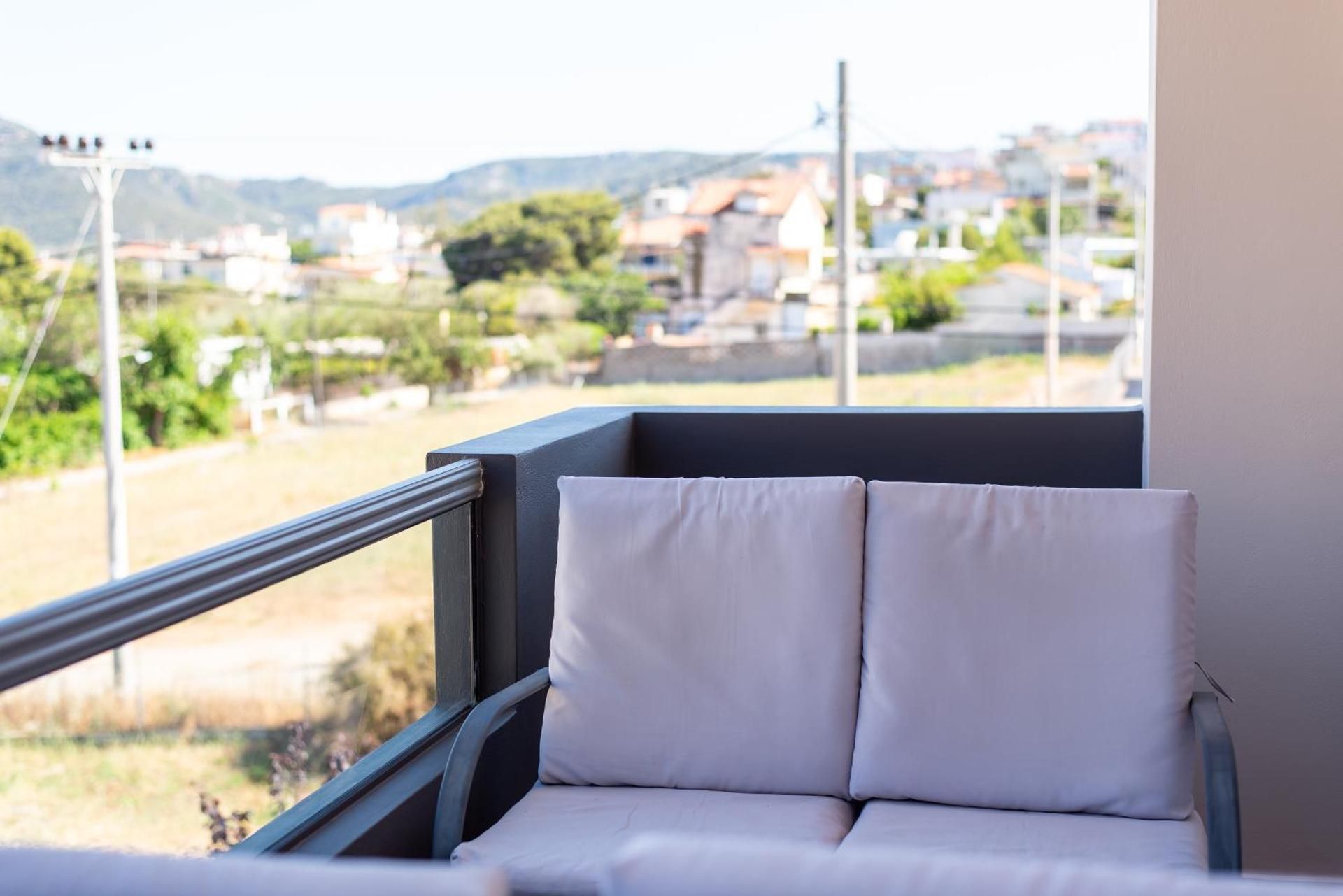 Apartment with Pool View 