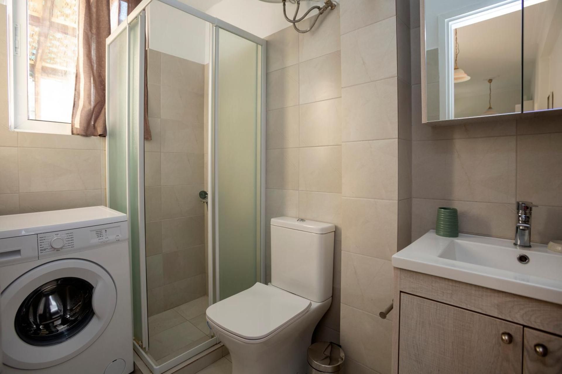 Silk Mill Metaxourgeio, Athens Centre Studio with Terrace 2