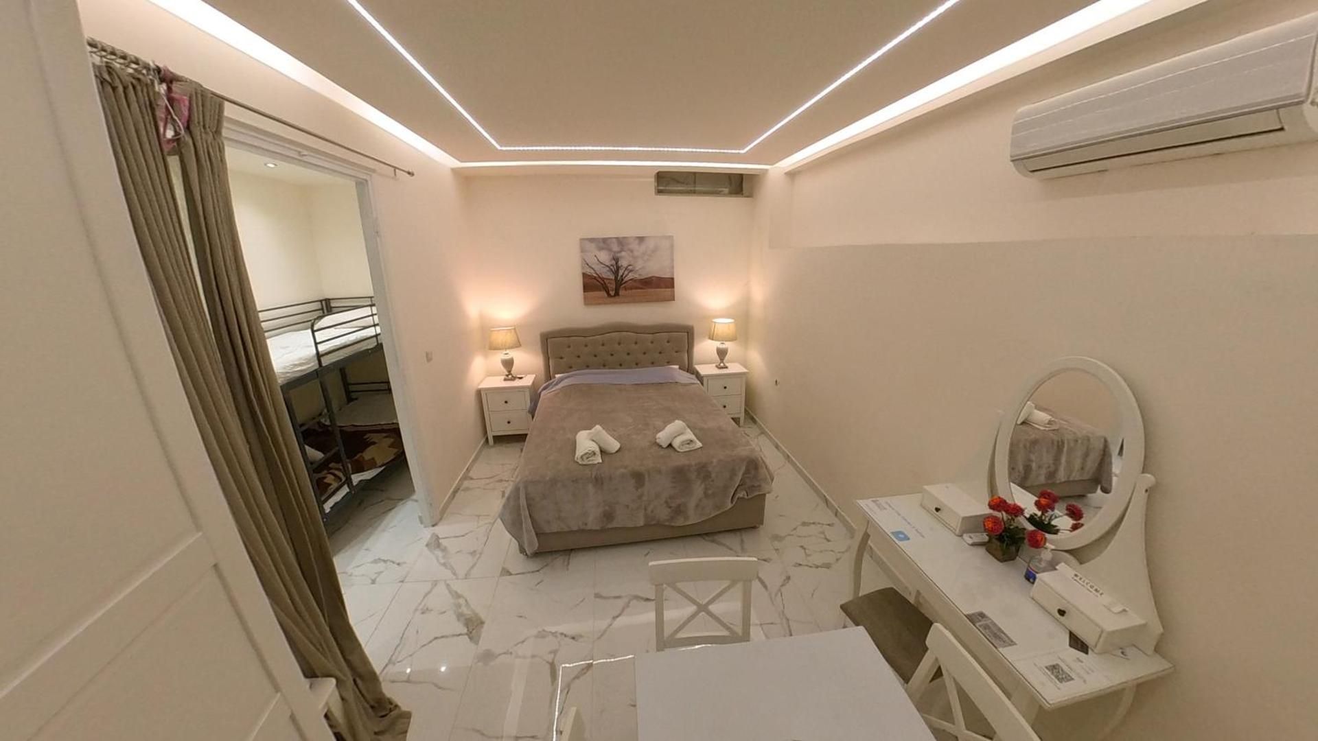Double or Twin Room with Bathroom