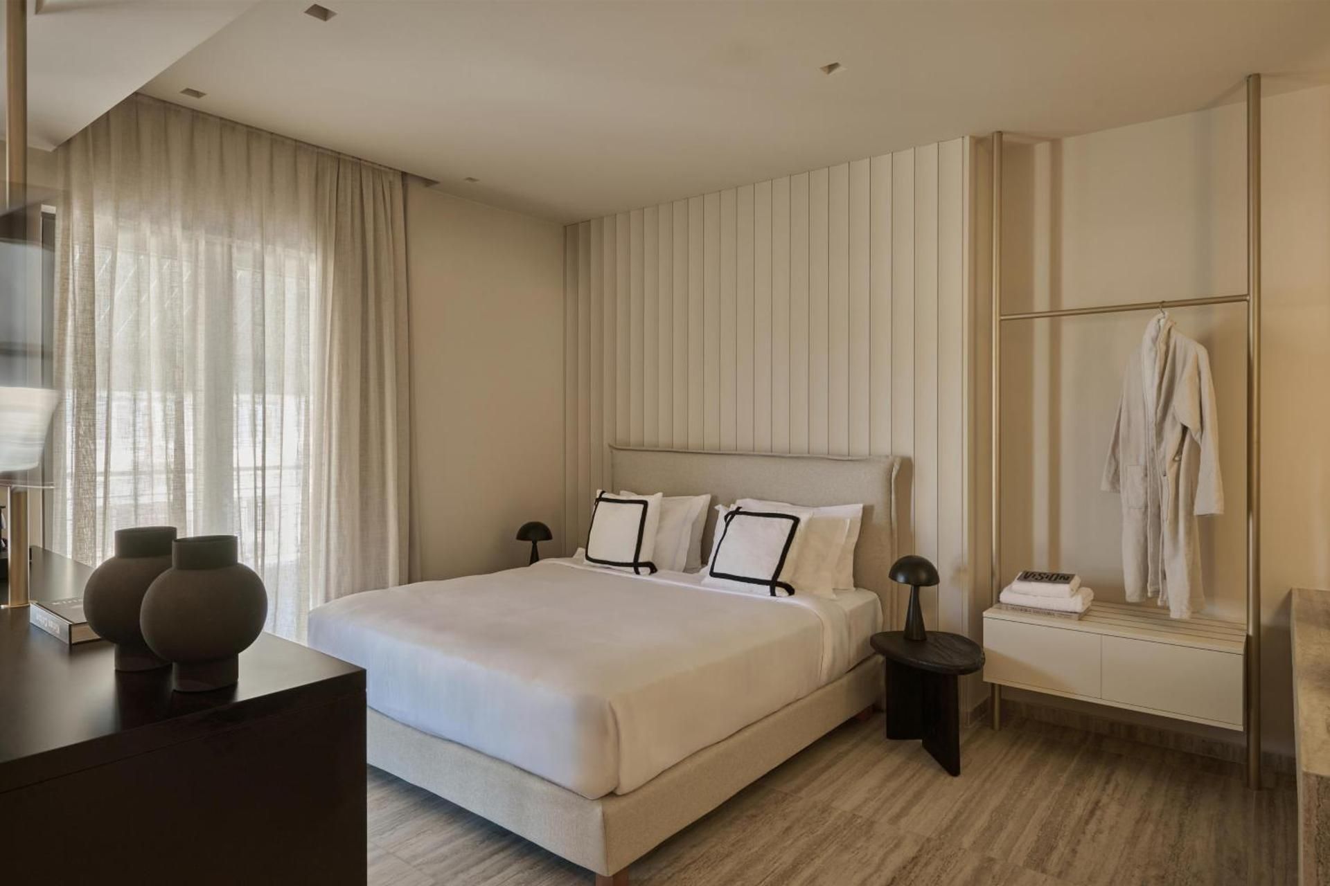  Acropolis Junior Suite with Balcony