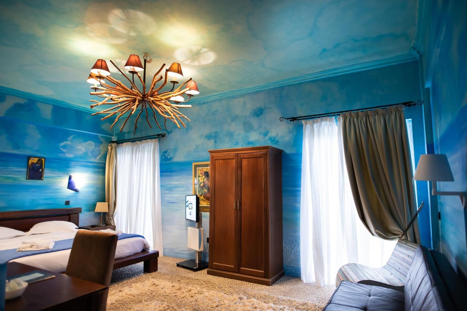 Suite with Pool Access