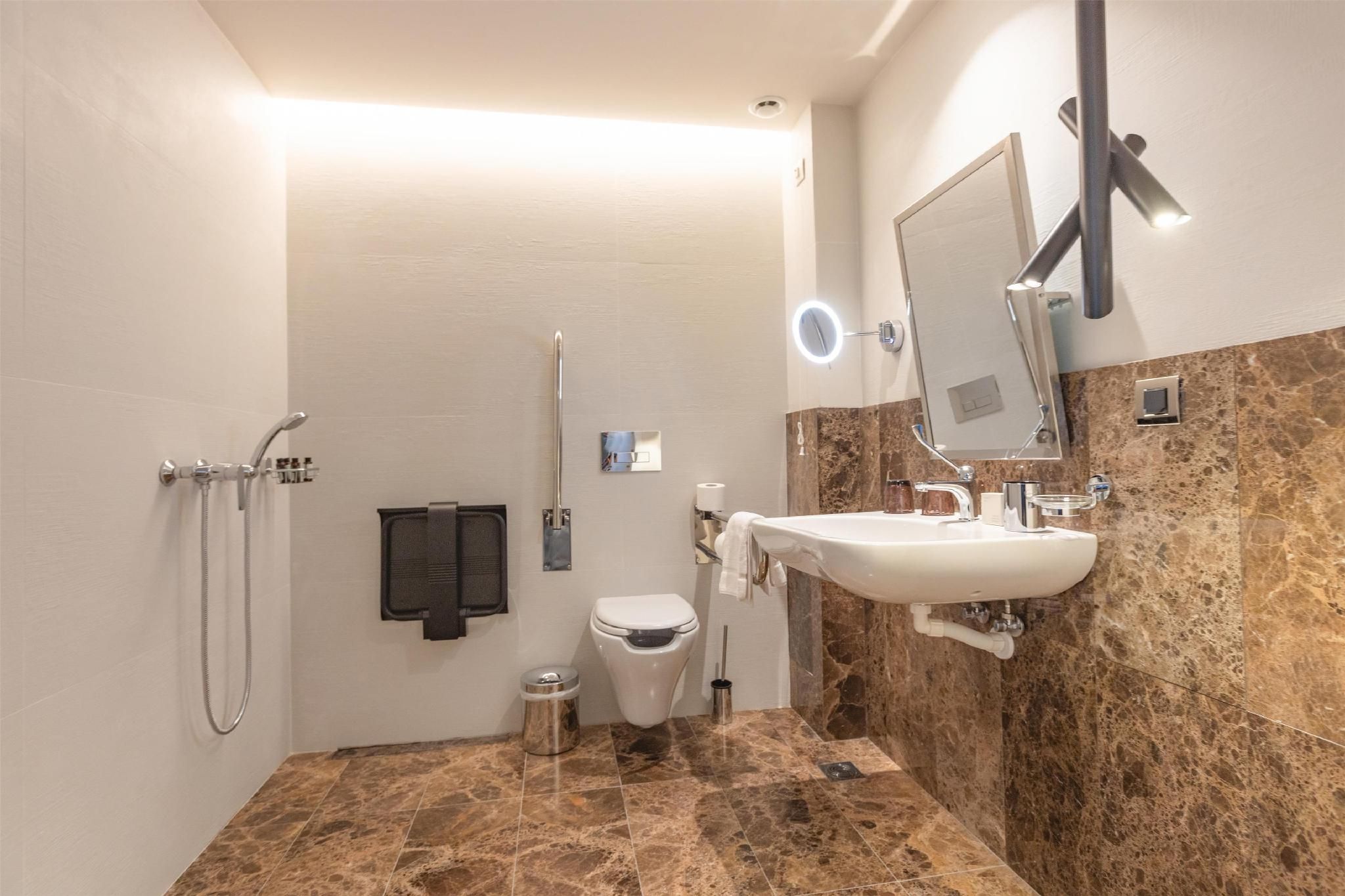 Twin Accessible Guest Room